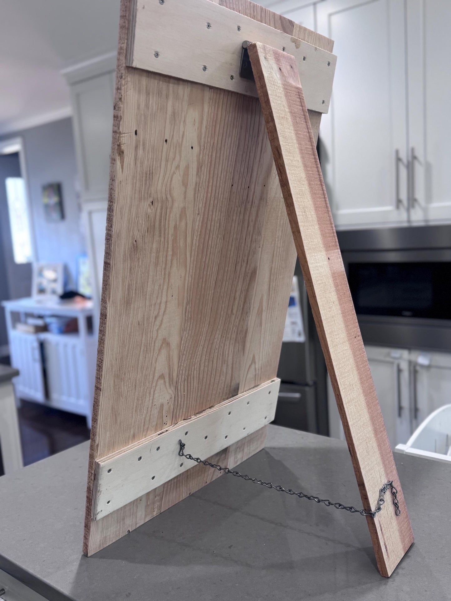 Wooden Wreath Stand to Make and Display Wreaths, Wooden Wreath Easel, Wreath Work Space Display Piece