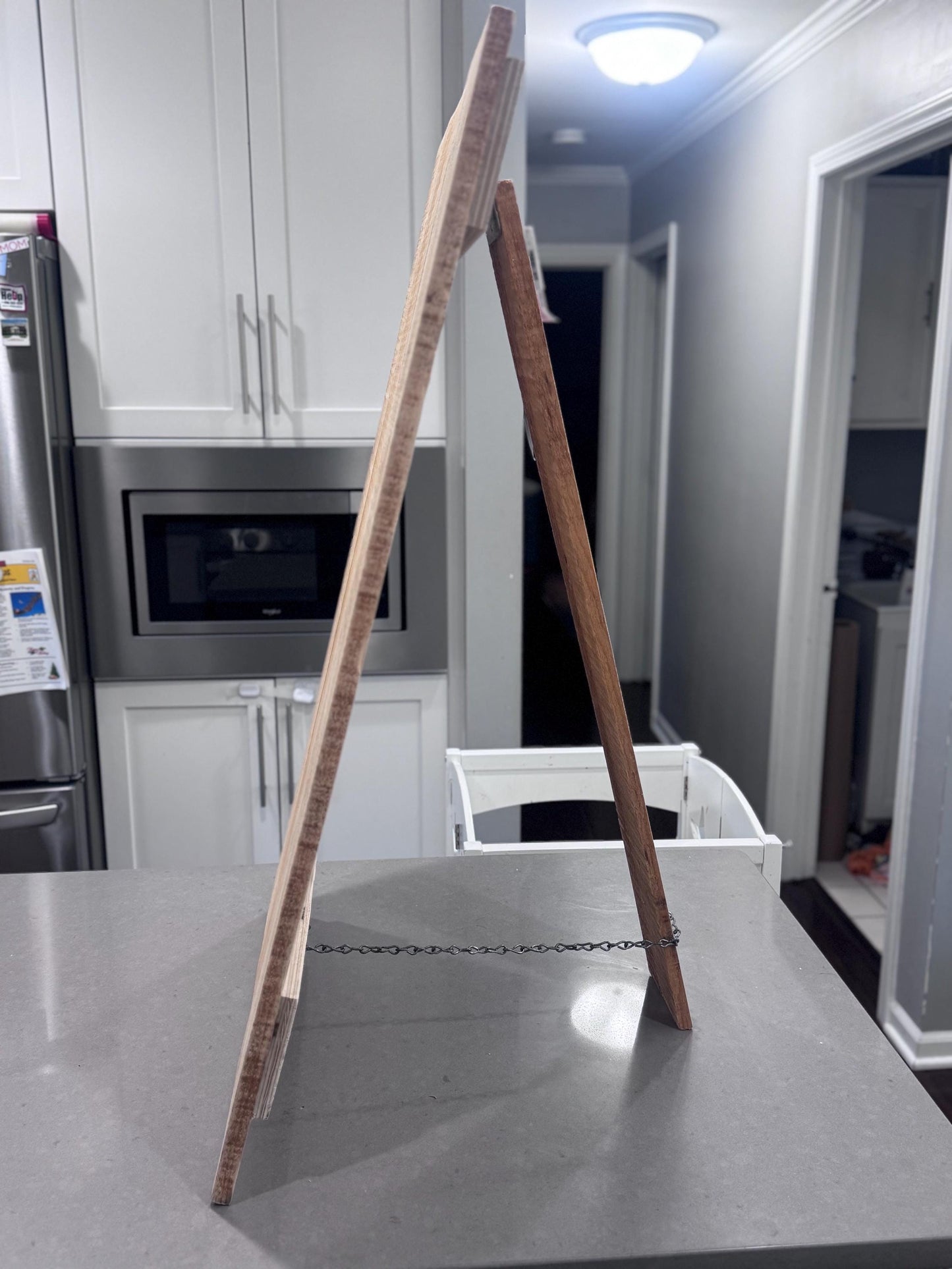 Wooden Wreath Stand to Make and Display Wreaths, Wooden Wreath Easel, Wreath Work Space Display Piece