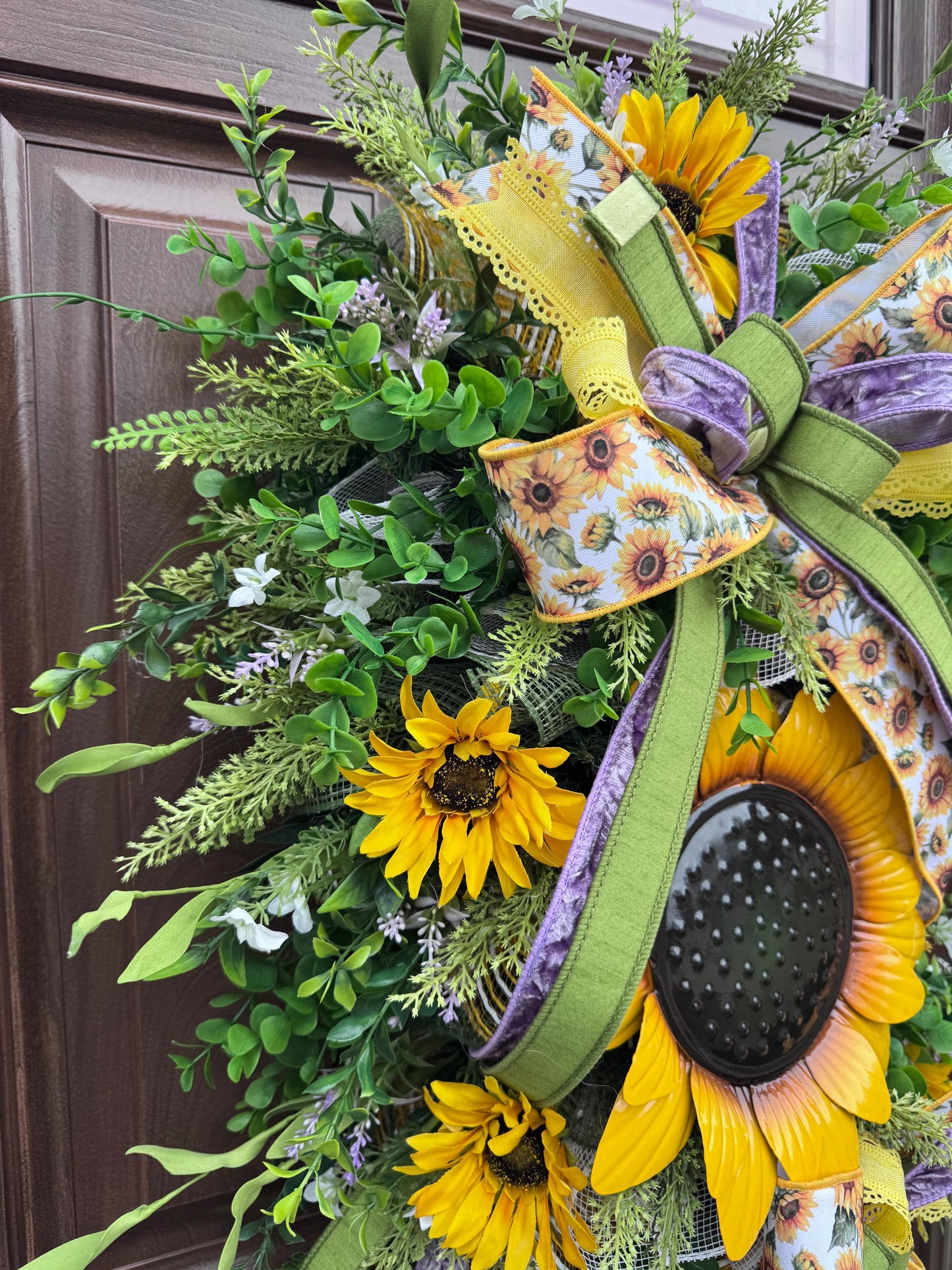 Elegant Sunflower Swag Wreath for Front Door, Sunflower Home Decor for Outdoor Porch or Indoor Office Wall Hanging, Rustic Sunflower Wreath