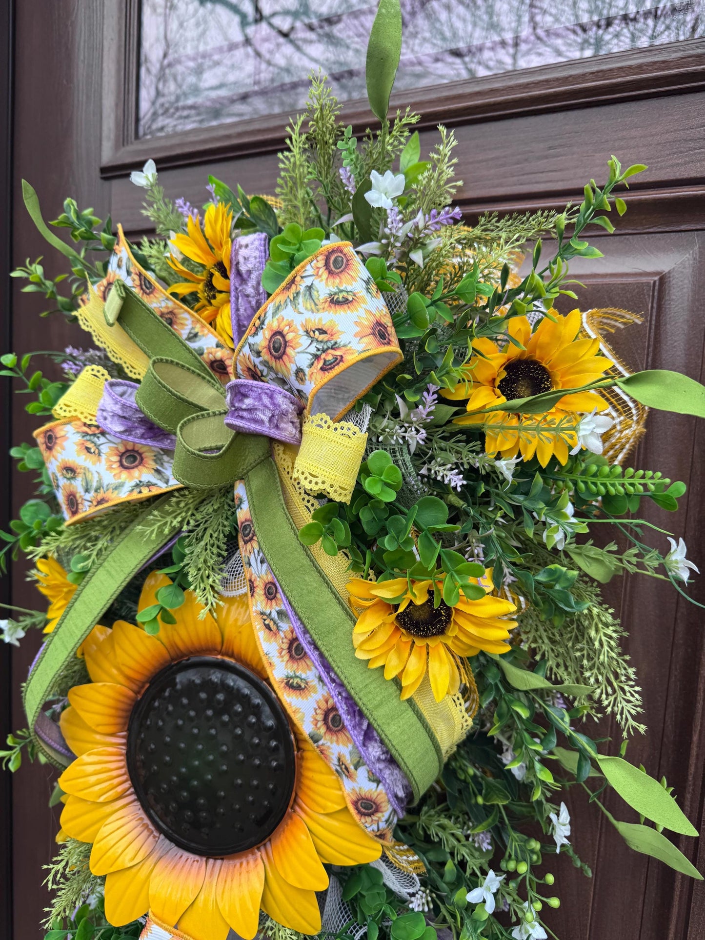 Elegant Sunflower Swag Wreath for Front Door, Sunflower Home Decor for Outdoor Porch or Indoor Office Wall Hanging, Rustic Sunflower Wreath