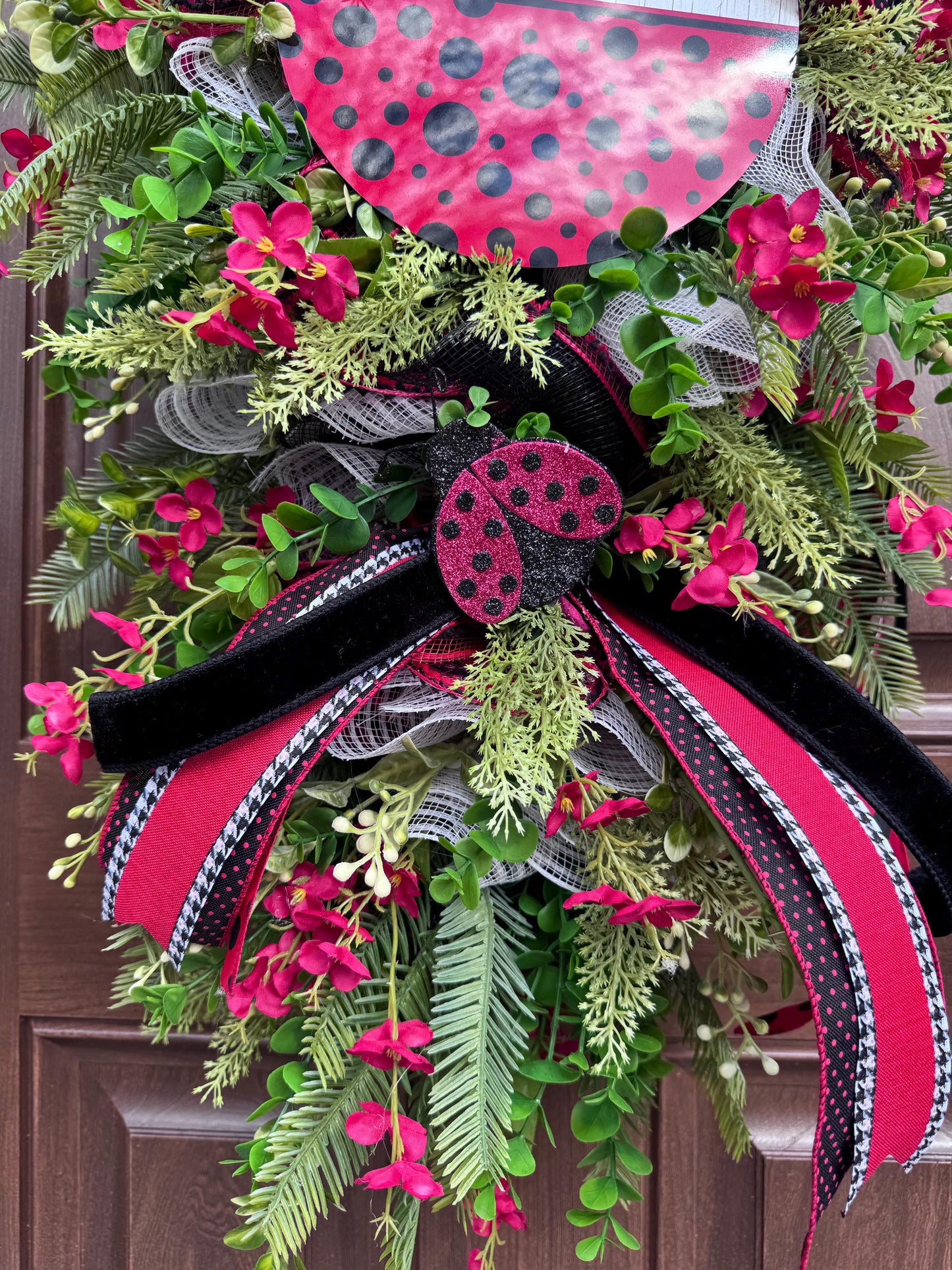 Ladybug Swag Wreath for Front Door, Spring Summer Wreath for Outdoor Porch or Indoor Office Wall Hanging, Summer Home Decor for Front Entry