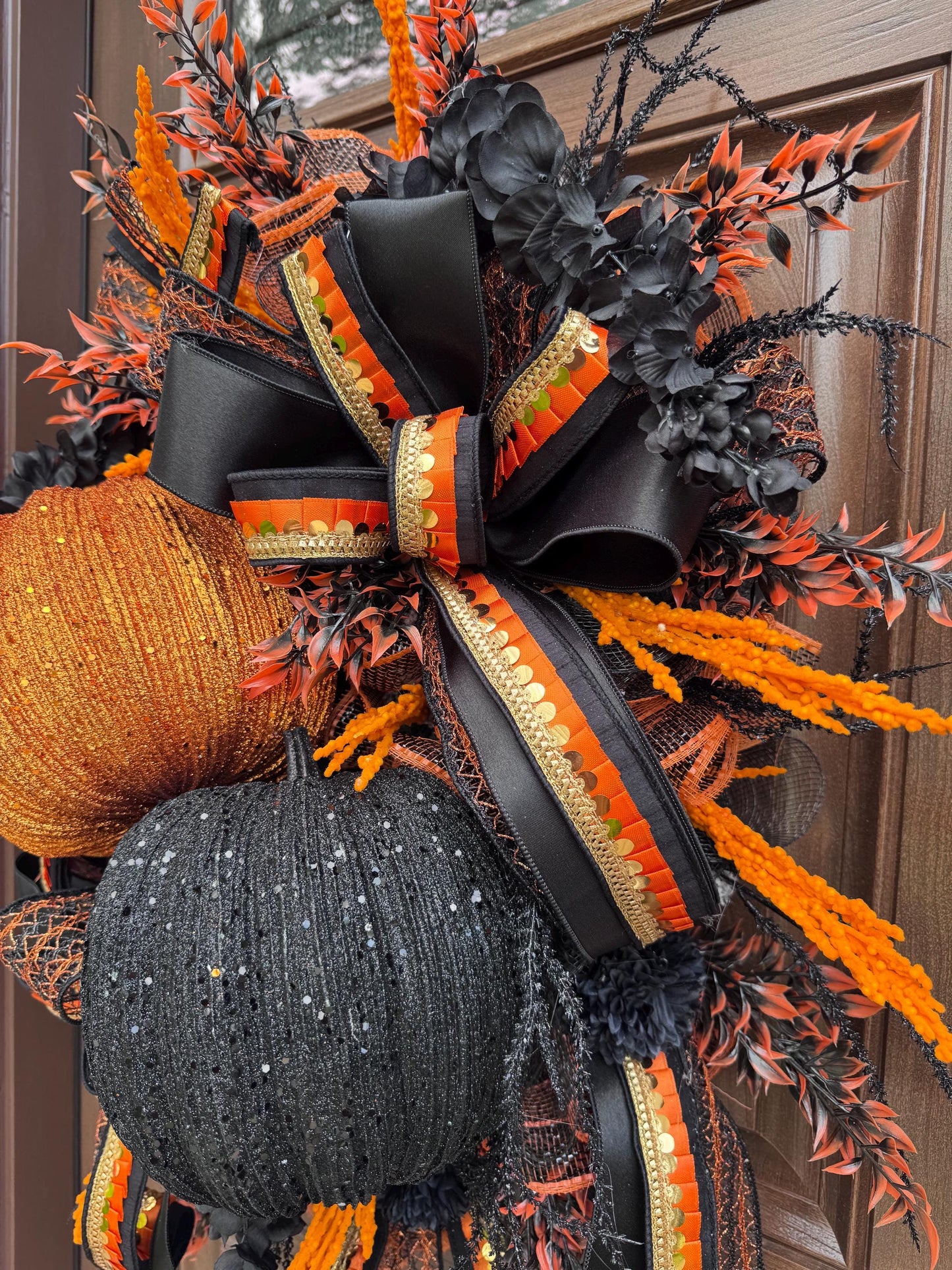Elegant Halloween Pumpkin Wreath for Front Door, Glitzy Pumpkin Fall Door Decor for Indoor Porch, Glam Fall Home Decor