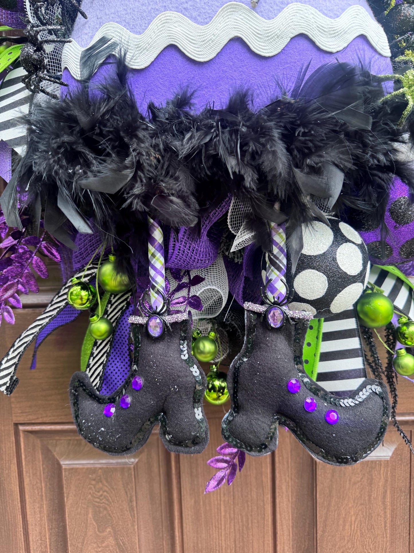Halloween Purple Witch Wreath, Cute Halloween Wreath, Candy Corn Door Hanger, Purple and Green Halloween Party Decor, Halloween Home Decor