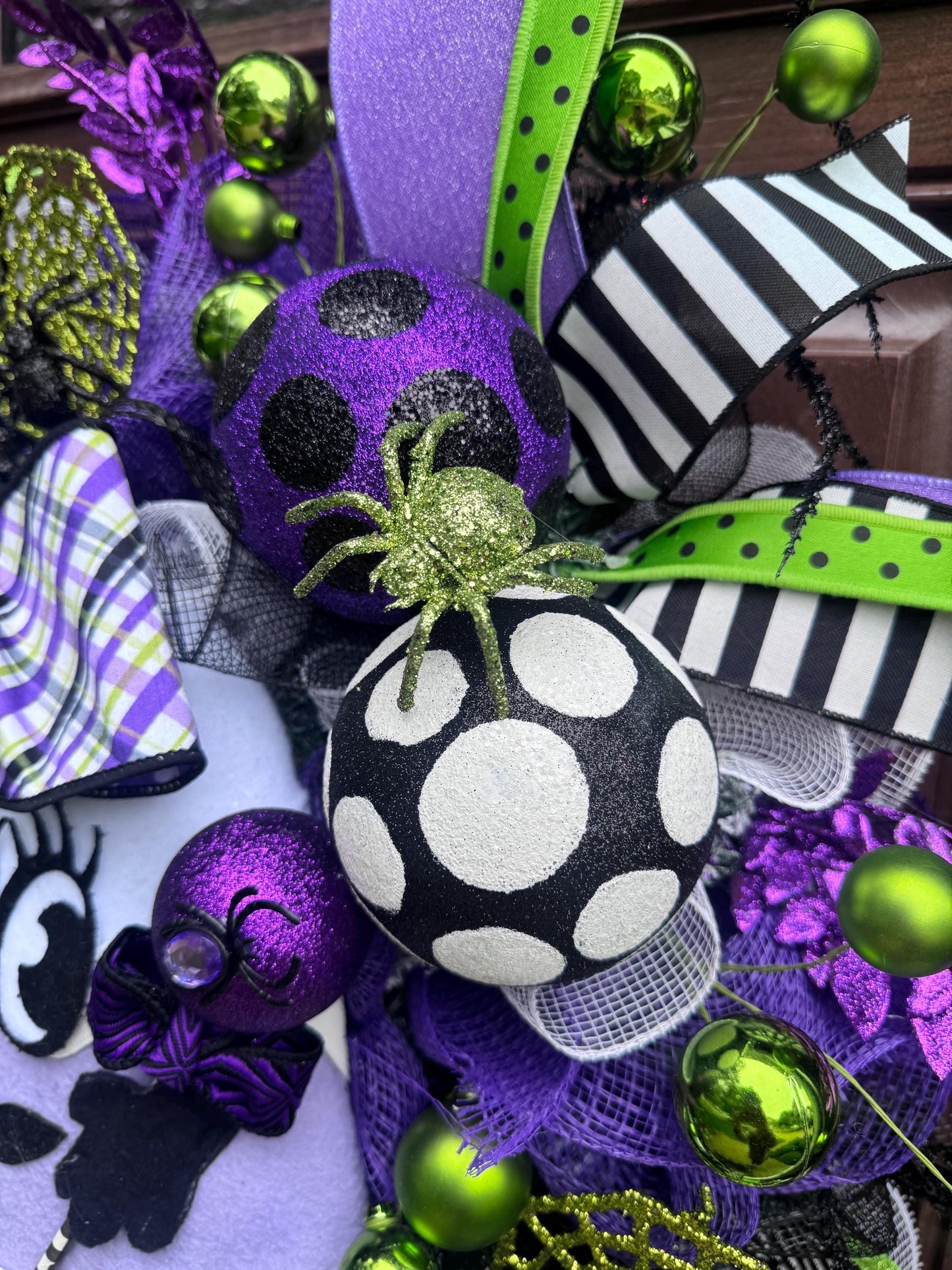 Halloween Purple Witch Wreath, Cute Halloween Wreath, Candy Corn Door Hanger, Purple and Green Halloween Party Decor, Halloween Home Decor