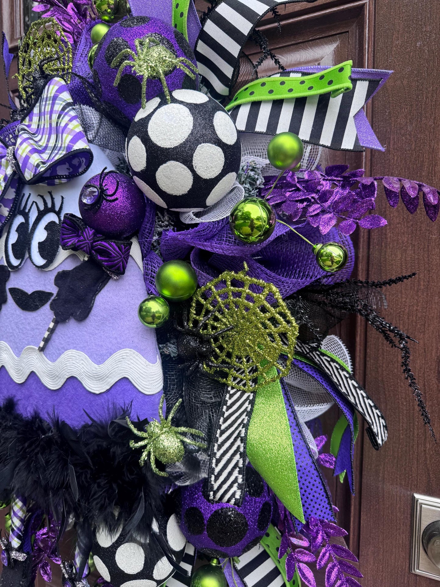 Halloween Purple Witch Wreath, Cute Halloween Wreath, Candy Corn Door Hanger, Purple and Green Halloween Party Decor, Halloween Home Decor