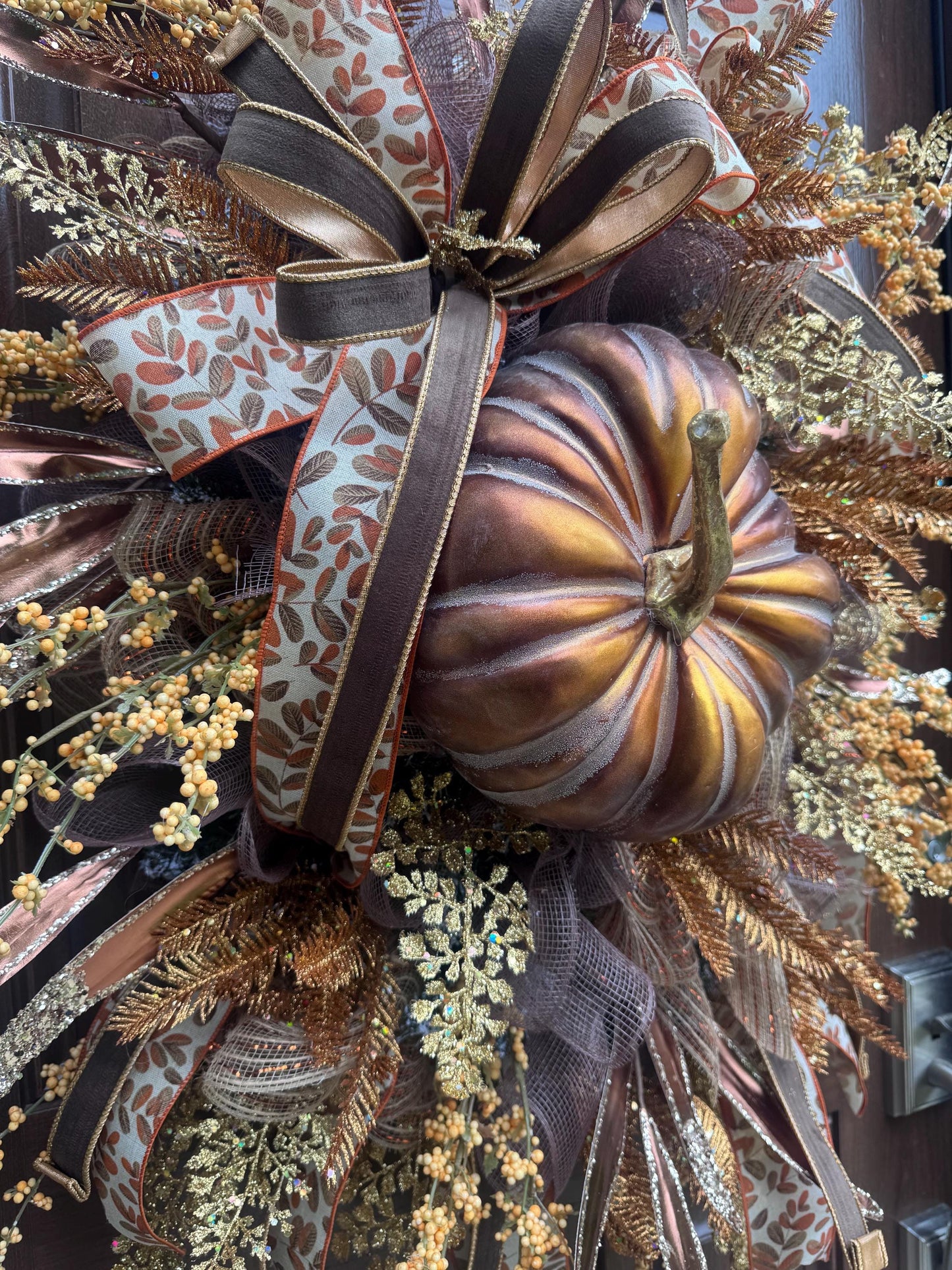 Elegant Fall Pumpkin Wreath for Front Door, Glam Autumn Pumpkin Wreath for Outdoor Porch, Thanksgiving Front Door Wreath Decor, Harvest Glam