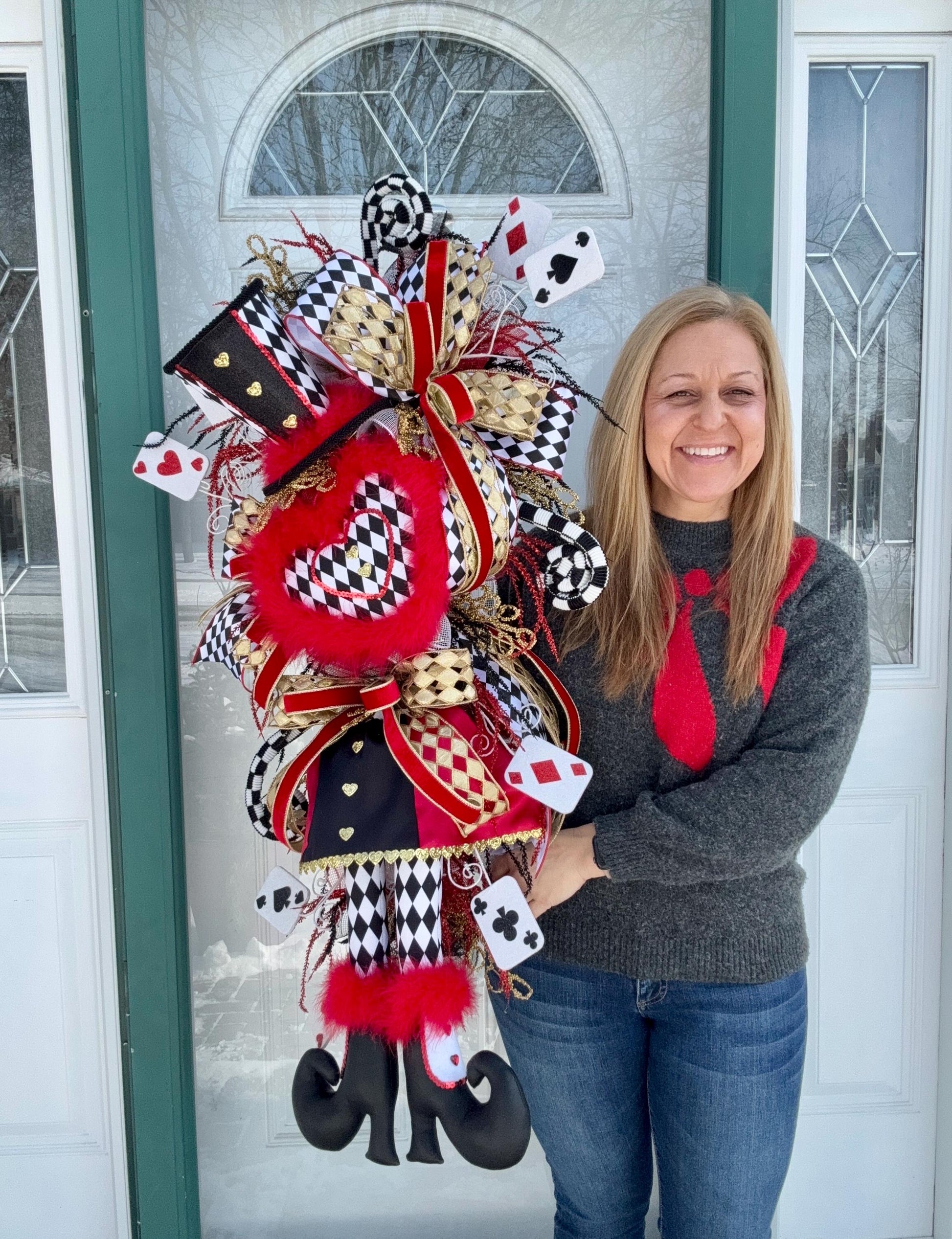 XXL Queen of Hearts Valentine Wreath for Front Door, Luxury Wreath, Valentines Day Heart Home Decor for Porch or Indoor Office