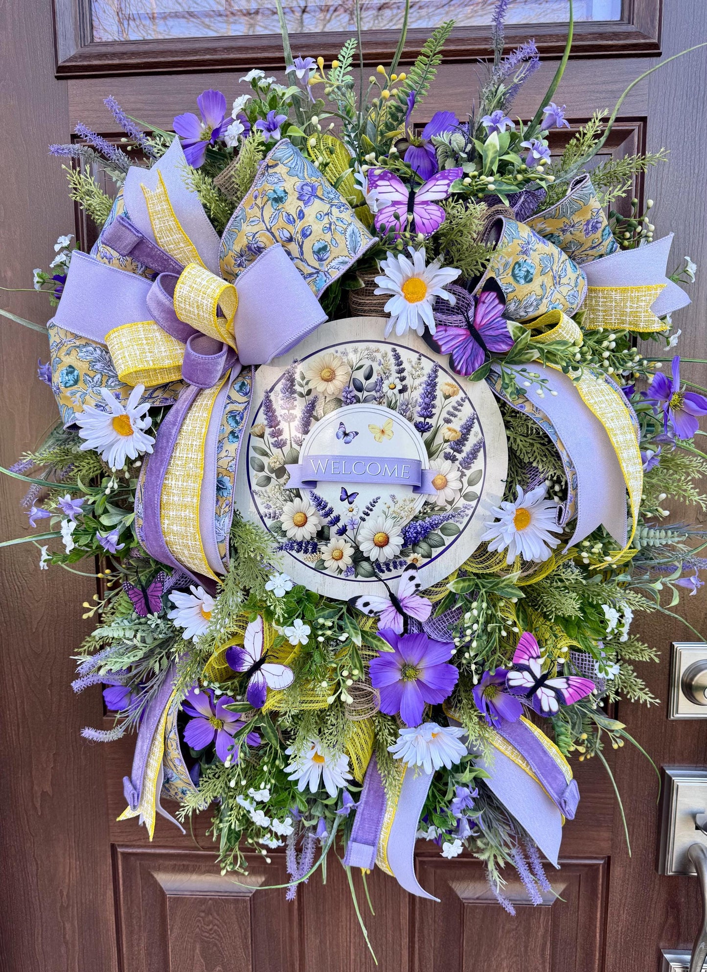 Spring Welcome Wreath for Front Door, Lavender Daisy Butterfly Wreath, Outdoor Porch Floral Wall Hanging Decor, Summer Home Decor Accent