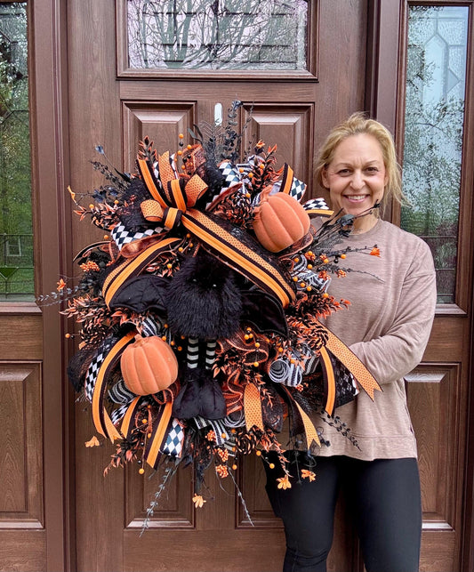 Halloween Bat Wreath for Front Door, Black and Orange Pumpkin Wreath, Spooky Bat Wreath, Halloween Porch Decor, Handmade Deco Mesh Wreath