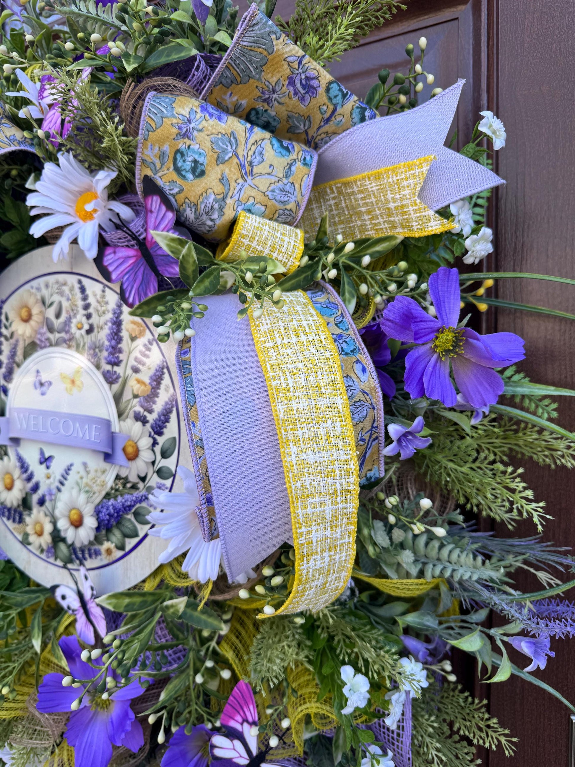 Spring Welcome Wreath for Front Door, Lavender Daisy Butterfly Wreath, Outdoor Porch Floral Wall Hanging Decor, Summer Home Decor Accent