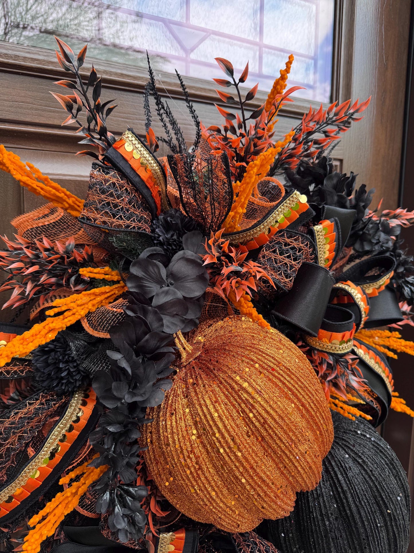 Elegant Halloween Pumpkin Wreath for Front Door, Glitzy Pumpkin Fall Door Decor for Indoor Porch, Glam Fall Home Decor