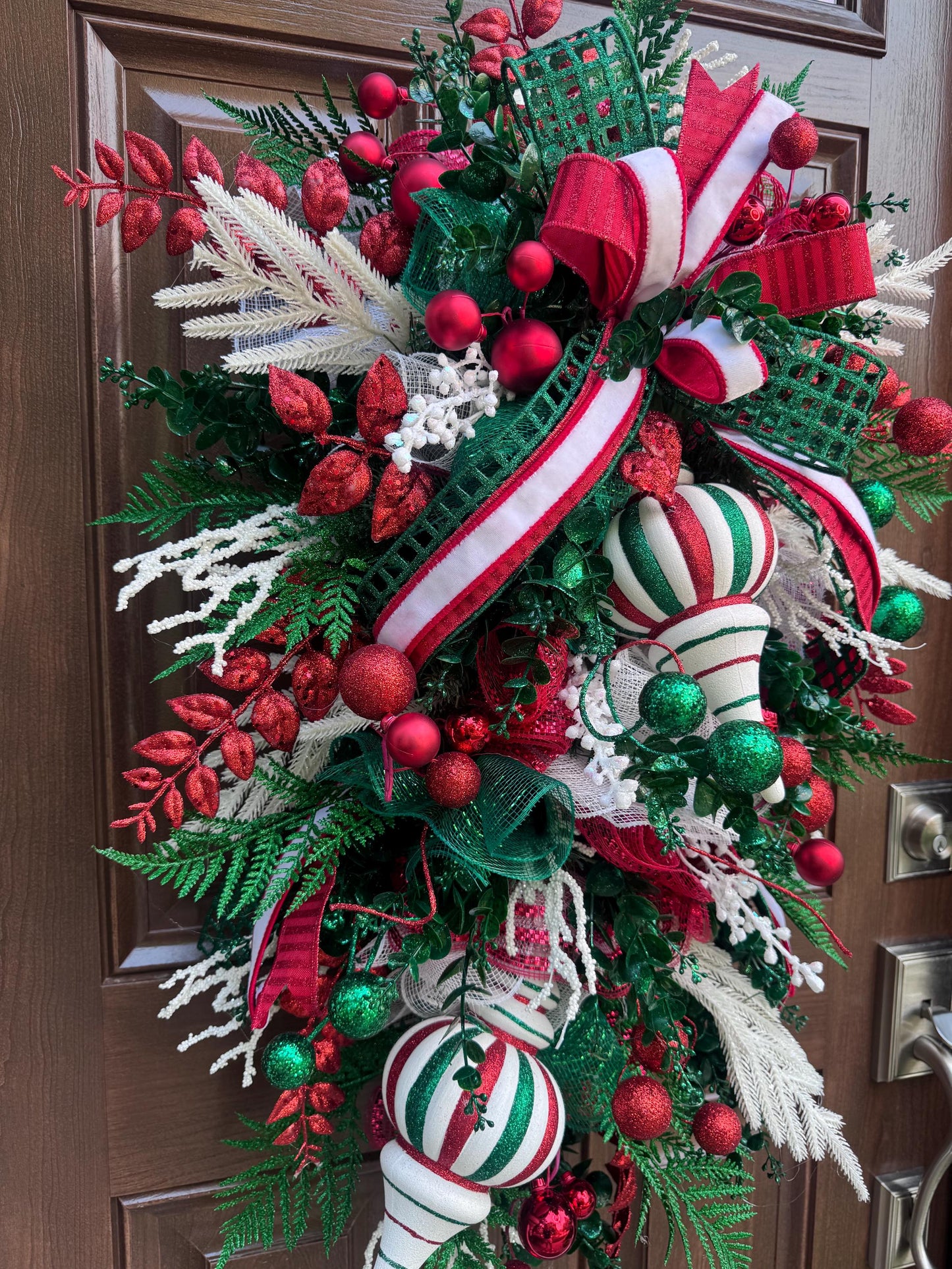 Glam Christmas and Holiday Swag Wreath for Front Door, Traditional Luxury Ornament Home Decor for Porch or Indoor Holiday Wall Hanger