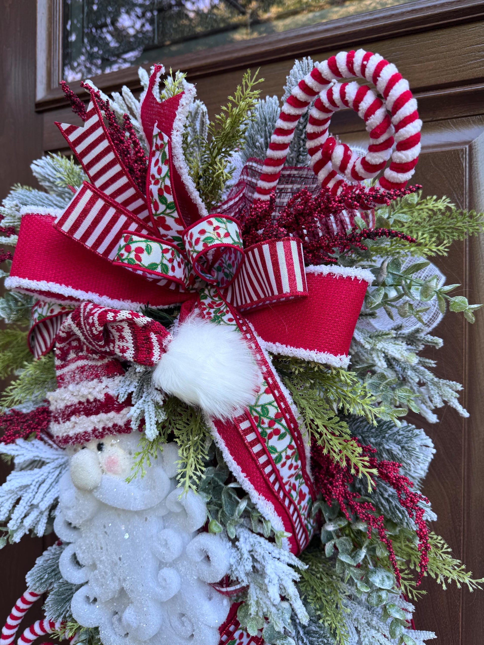 Santa Wreath for Front Door Elegant Traditional Christmas Home Decor for Outdoor Porch or Indoor Office Wall Hanger Holiday Entry
