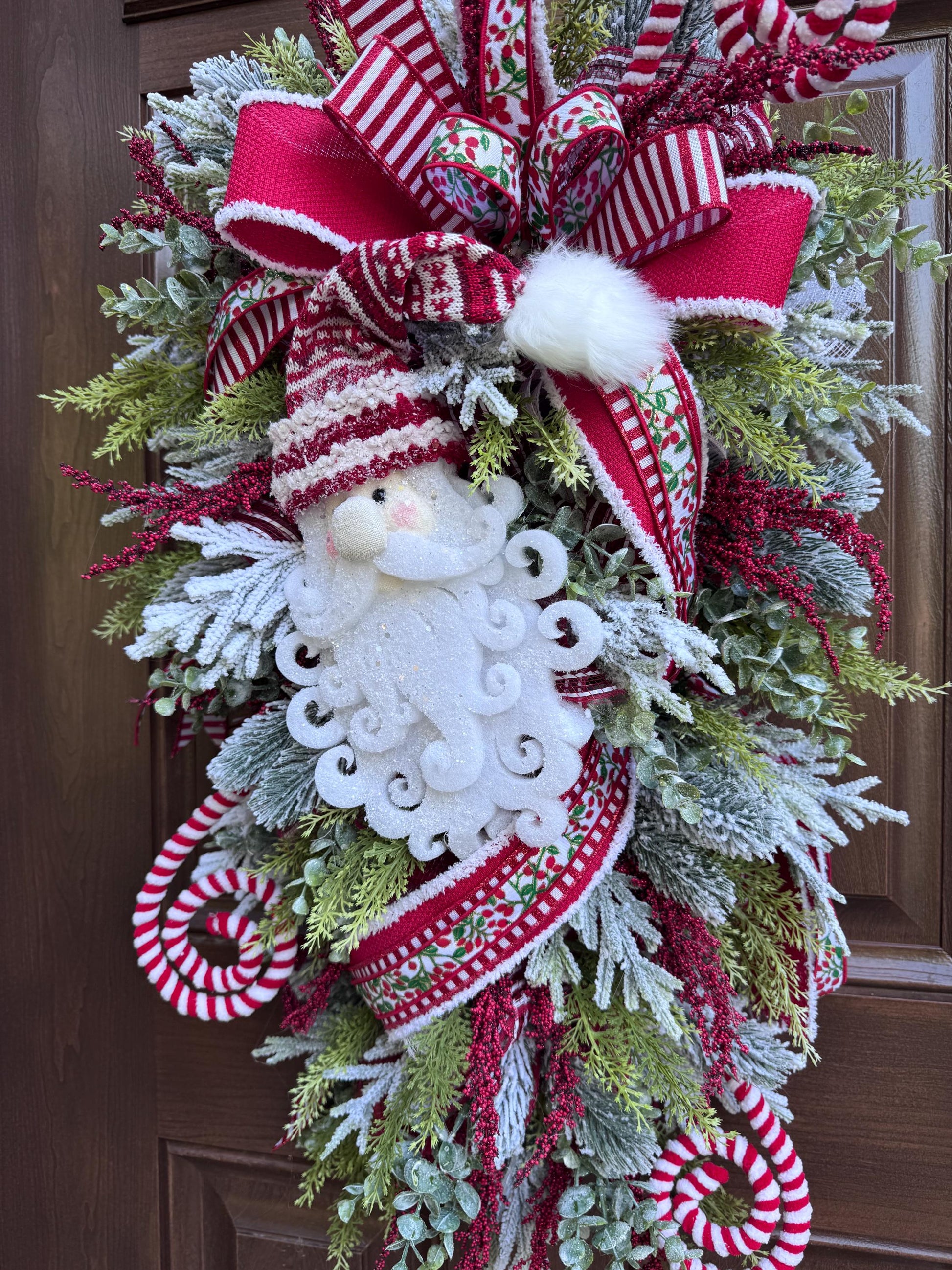Santa Wreath for Front Door Elegant Traditional Christmas Home Decor for Outdoor Porch or Indoor Office Wall Hanger Holiday Entry