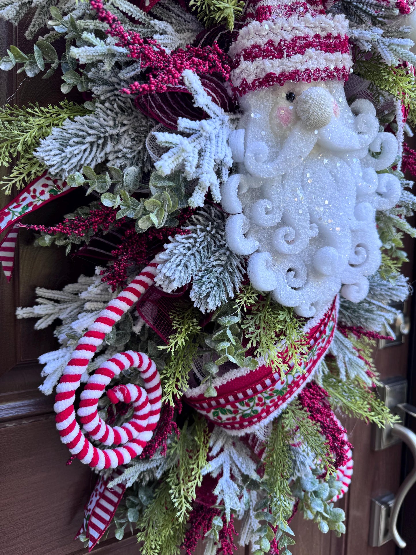 Santa Wreath for Front Door Elegant Traditional Christmas Home Decor for Outdoor Porch or Indoor Office Wall Hanger Holiday Entry