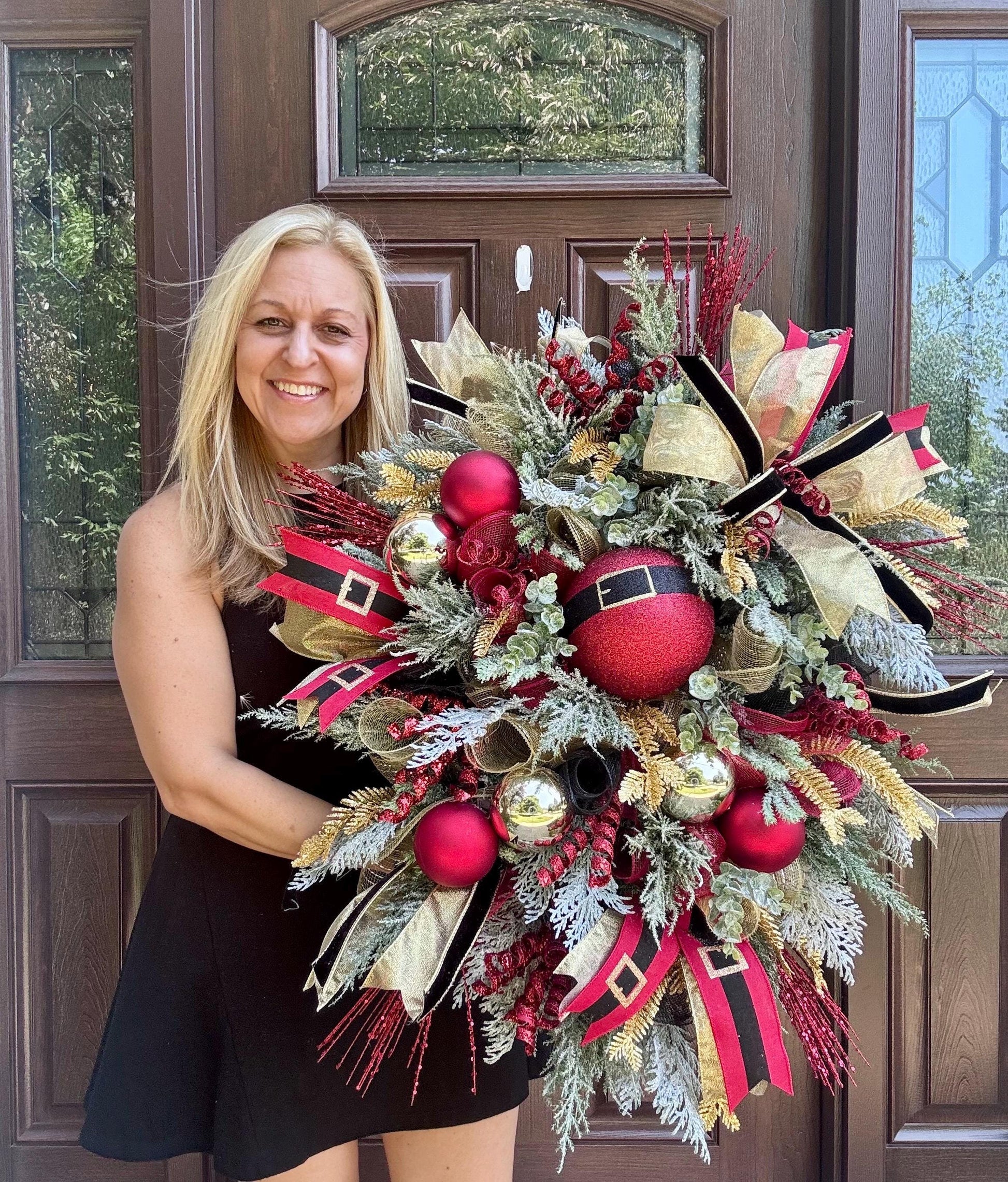 Christmas Wreath with Santa Belt Ornament, Red Gold Winter Holiday Porch Decor, Winter Front Porch Decoration, Festive Wall Hanger