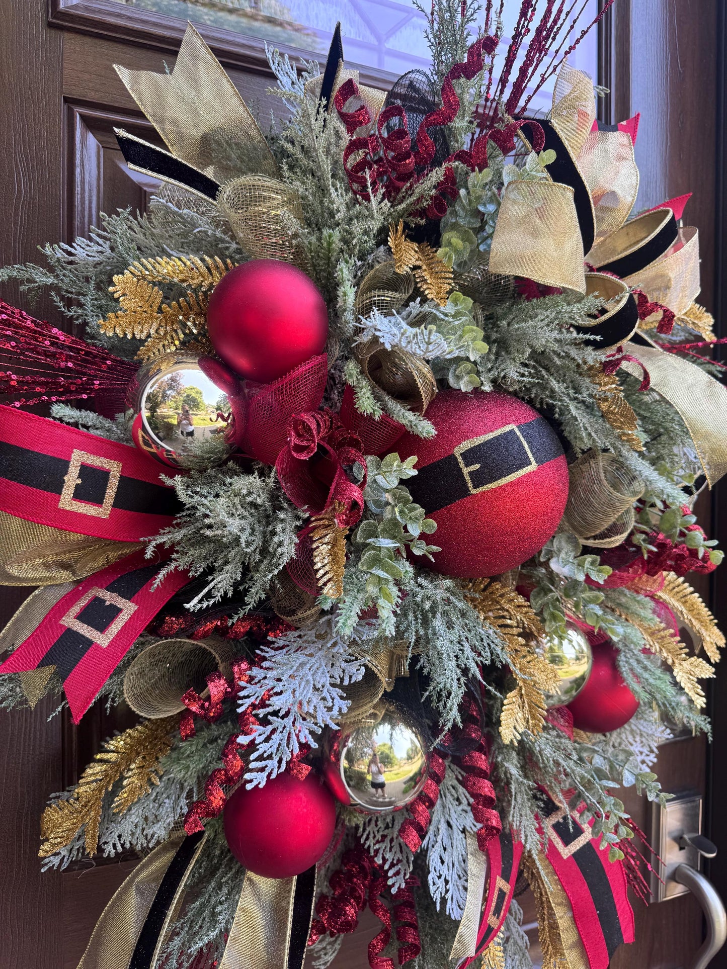 Christmas Wreath with Santa Belt Ornament, Red Gold Winter Holiday Porch Decor, Winter Front Porch Decoration, Festive Wall Hanger