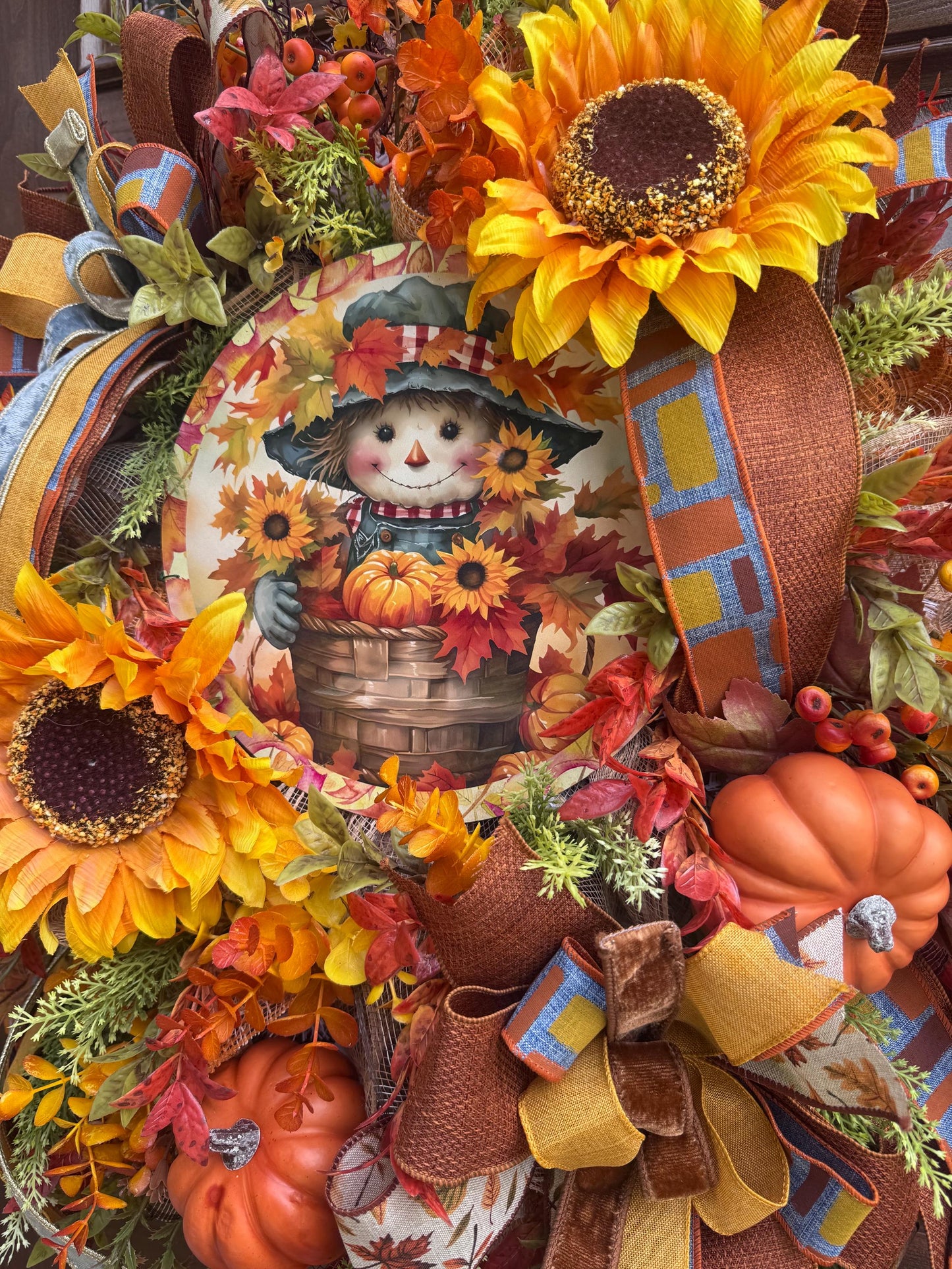 Fall Scarecrow Wreath with Sunflowers, Rustic Autumn Door Decor, Harvest Festival Front Door Decor, Whimsical Fall Scarecrow Wreath