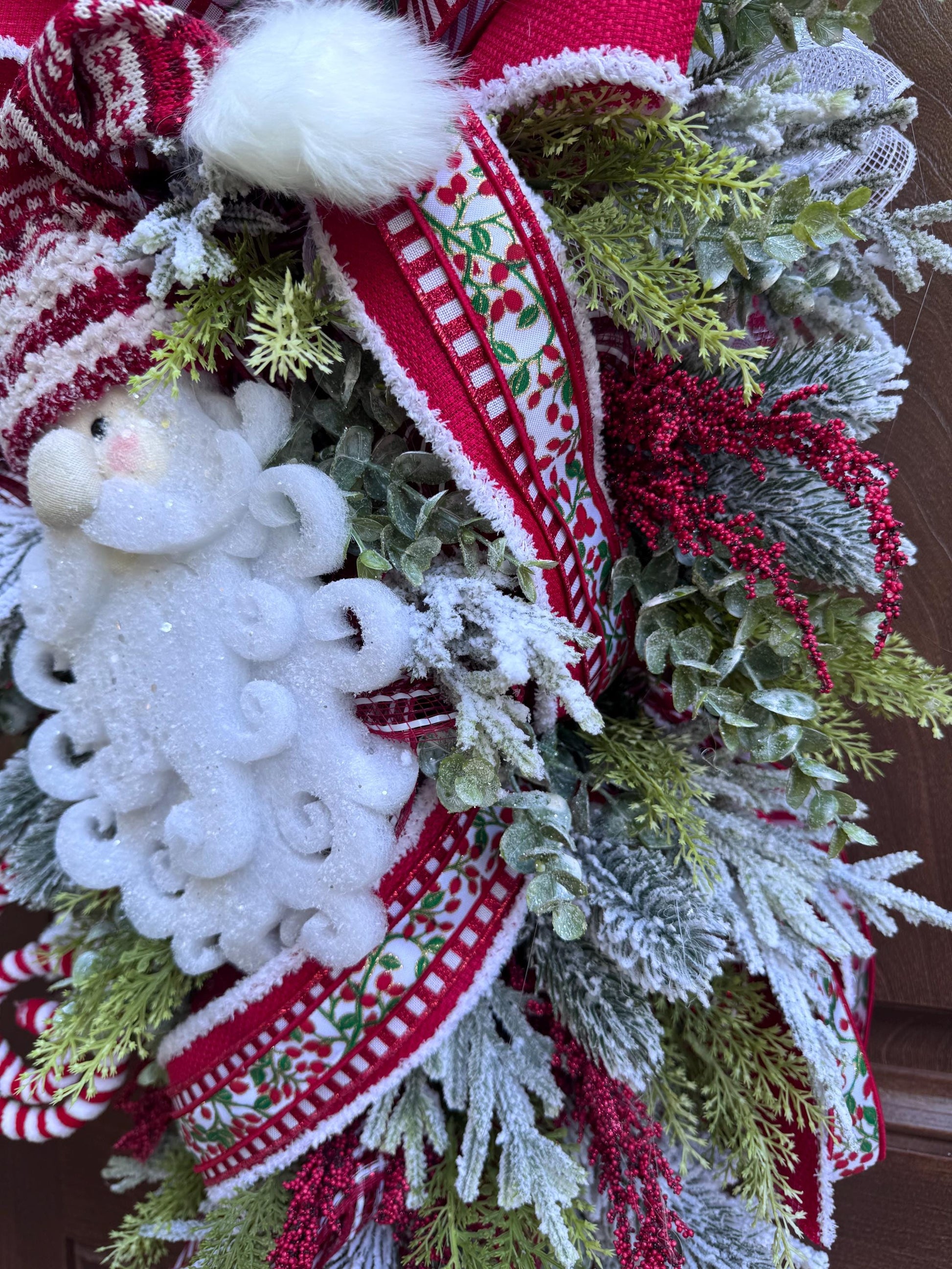 Santa Wreath for Front Door Elegant Traditional Christmas Home Decor for Outdoor Porch or Indoor Office Wall Hanger Holiday Entry