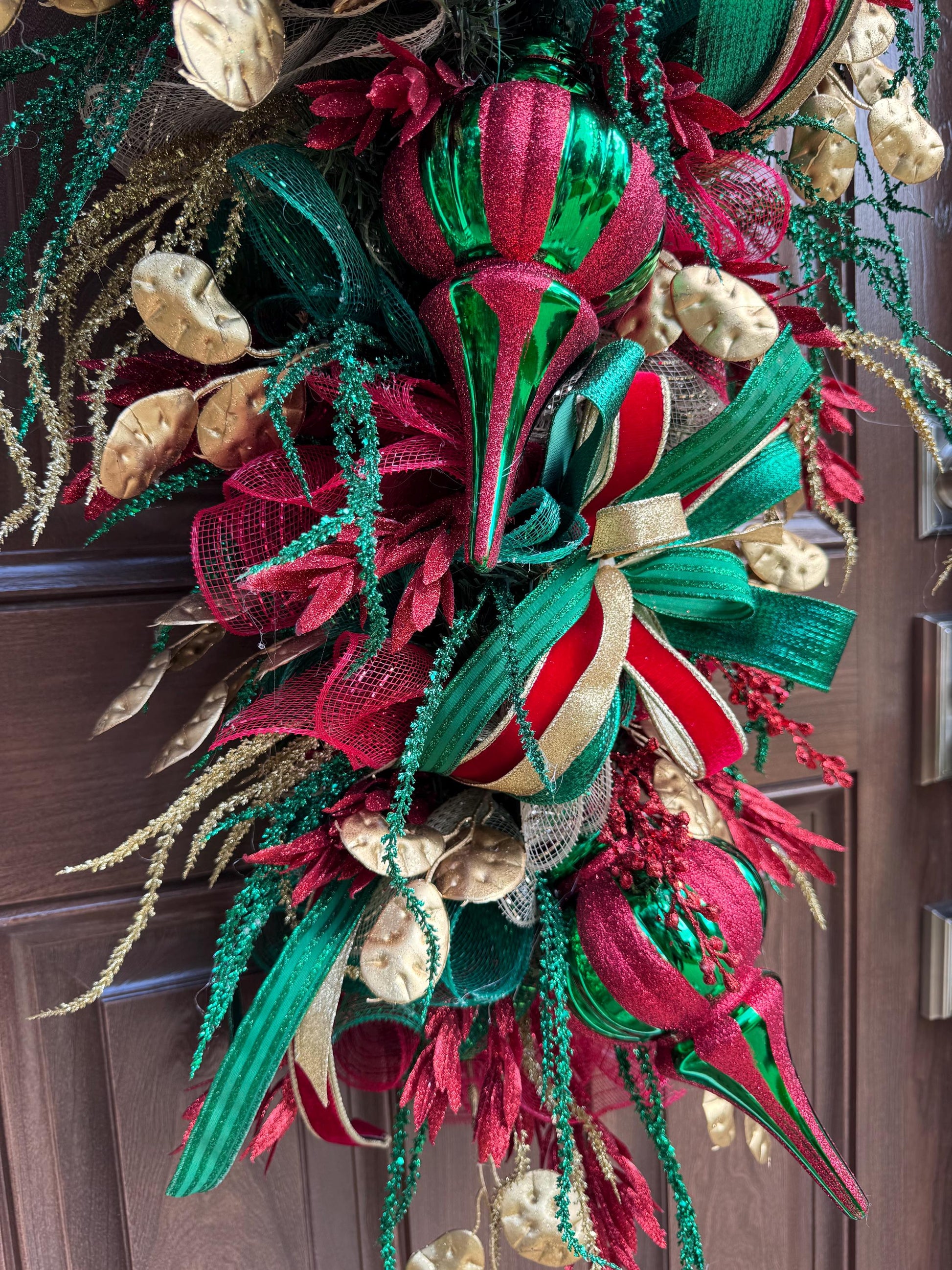Glam Christmas and Winter Swag Wreath for Front Door, Traditional Luxury Jewel Home Decor for Porch or Indoor Office Holiday Wall Hanger