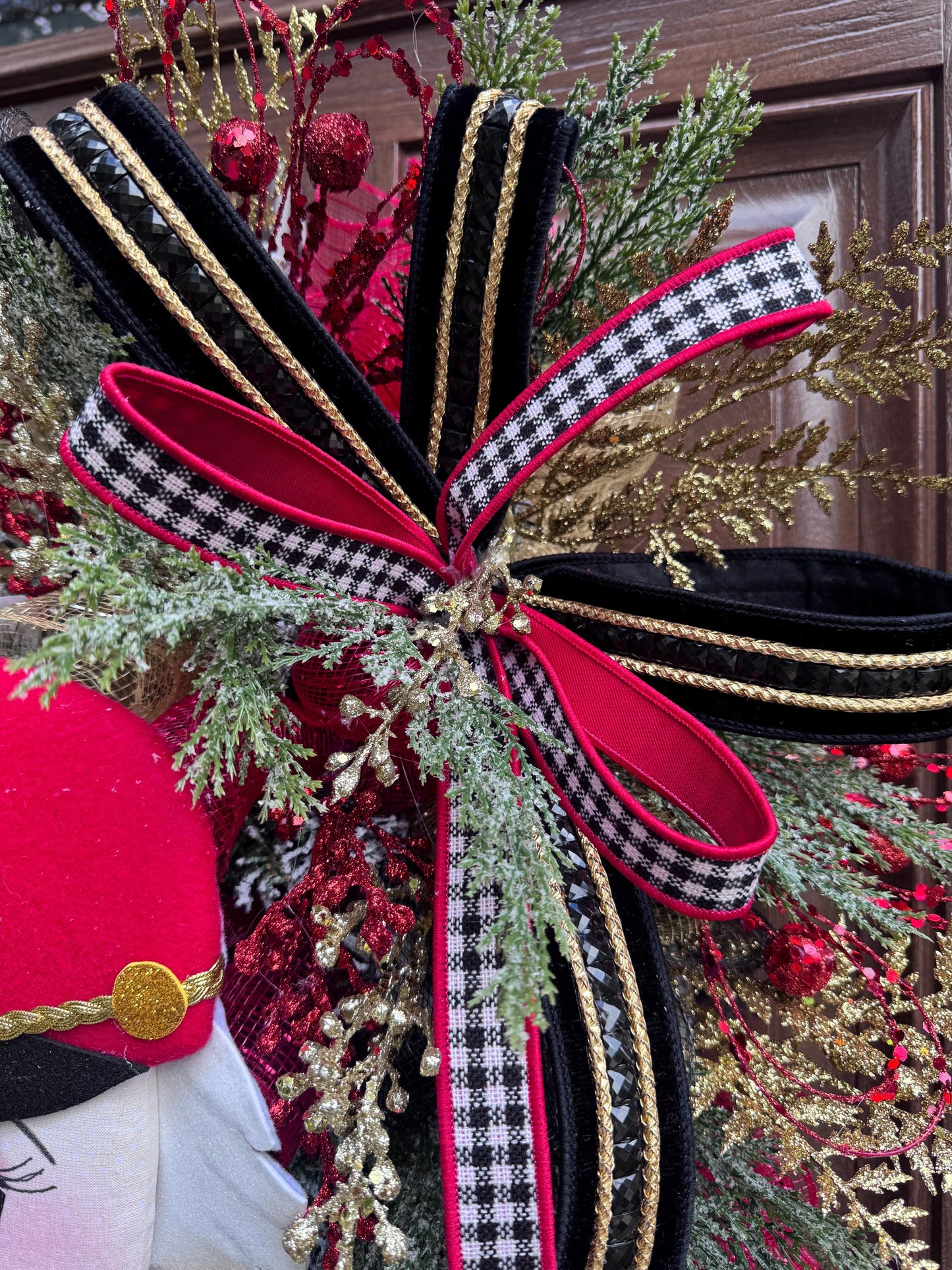Elegant Christmas Nutcracker Wreath