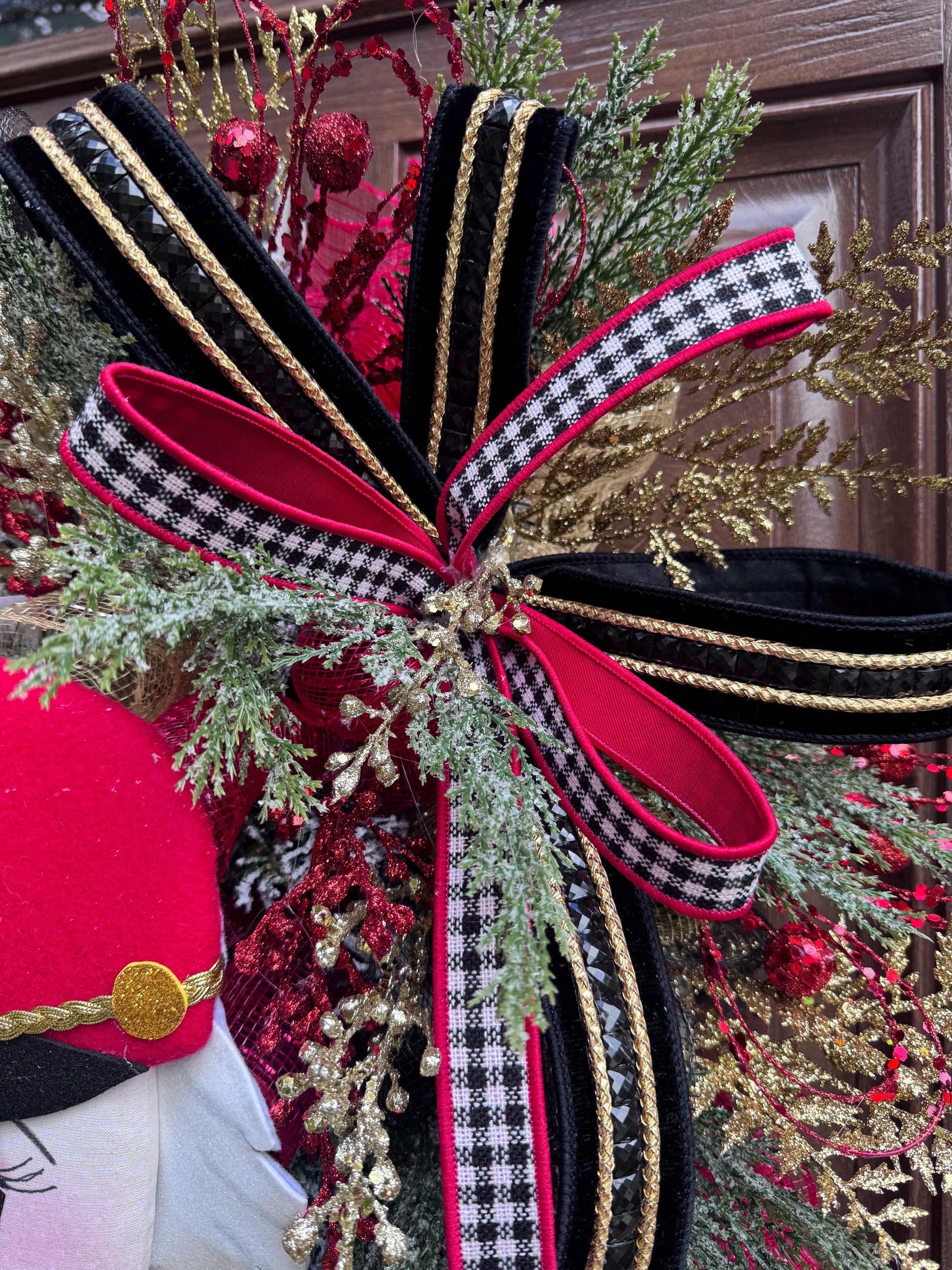 Elegant Christmas Nutcracker Wreath