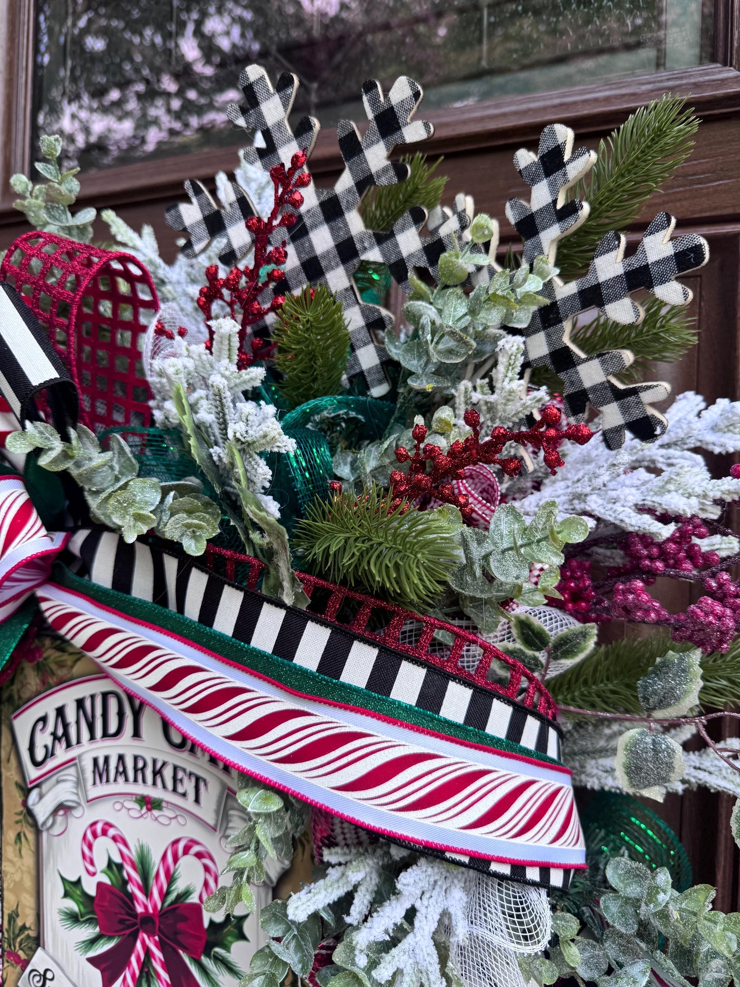 Candy Cane Wreath for Front Door, Rustic Country Candy Holiday Decor for Outdoor Porch or Indoor Office Wall Hanger, Kitchen Winter Decor