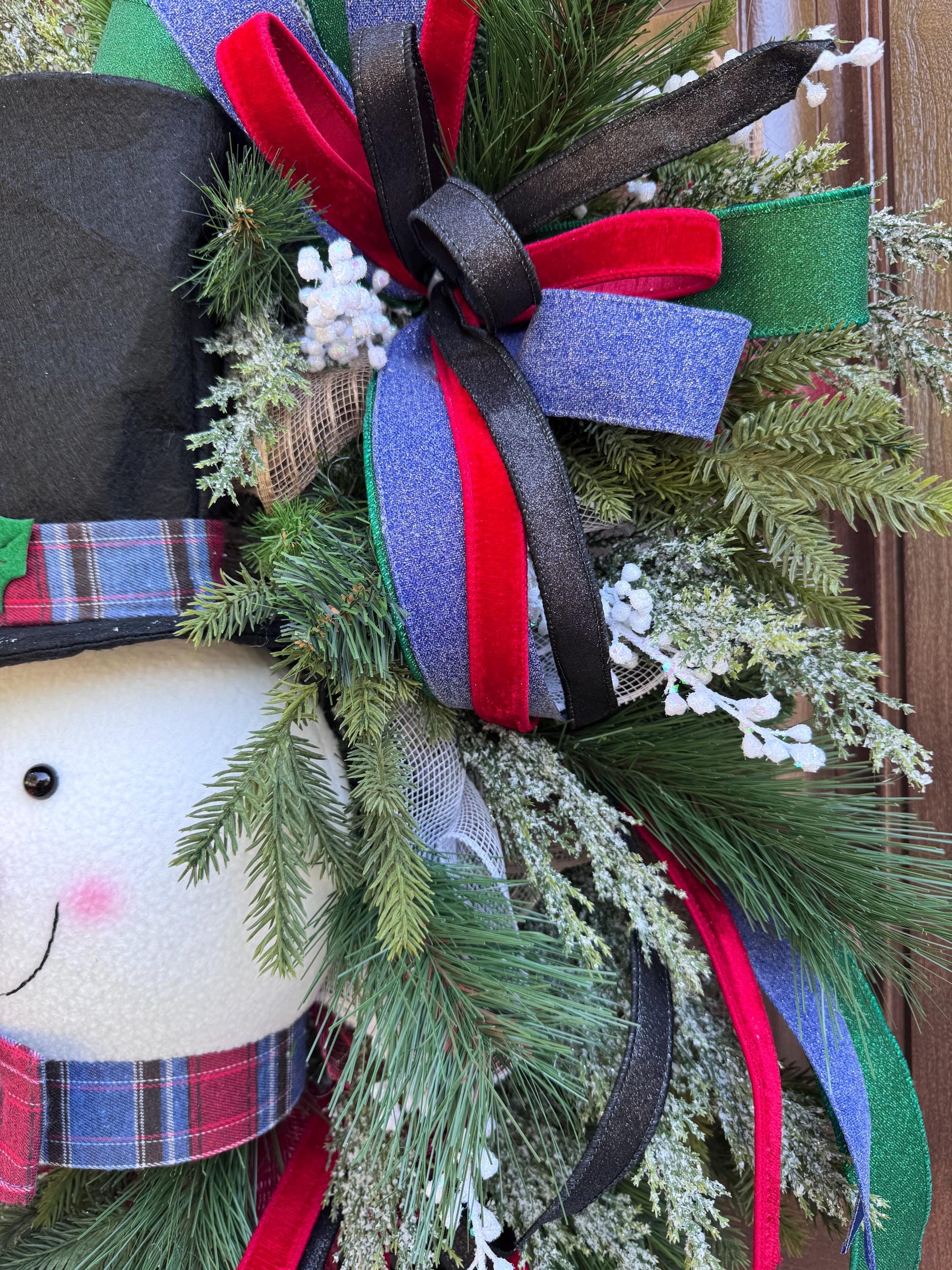 Snowman Christmas Wreath for Front Door, Winter Holiday Wreath with Top Hat, Farmhouse Christmas Decor, Snowman Wreath, Holiday Door Decor