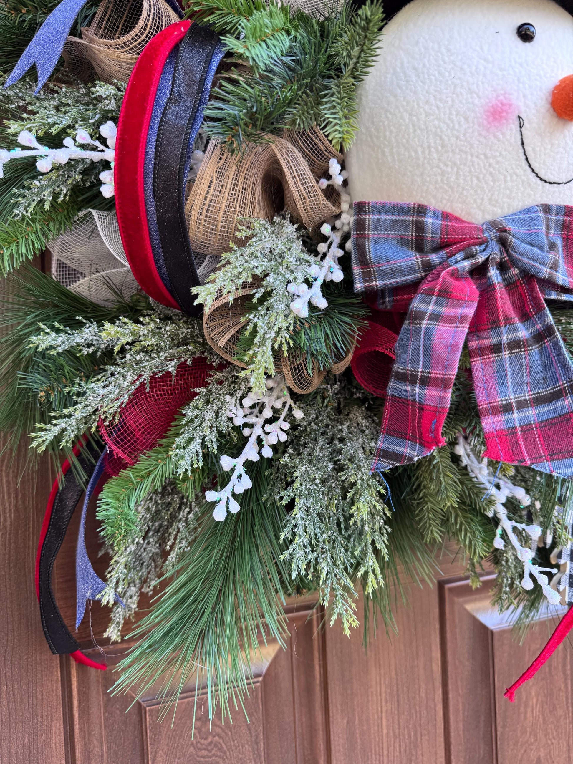 Snowman Christmas Wreath for Front Door, Winter Holiday Wreath with Top Hat, Farmhouse Christmas Decor, Snowman Wreath, Holiday Door Decor