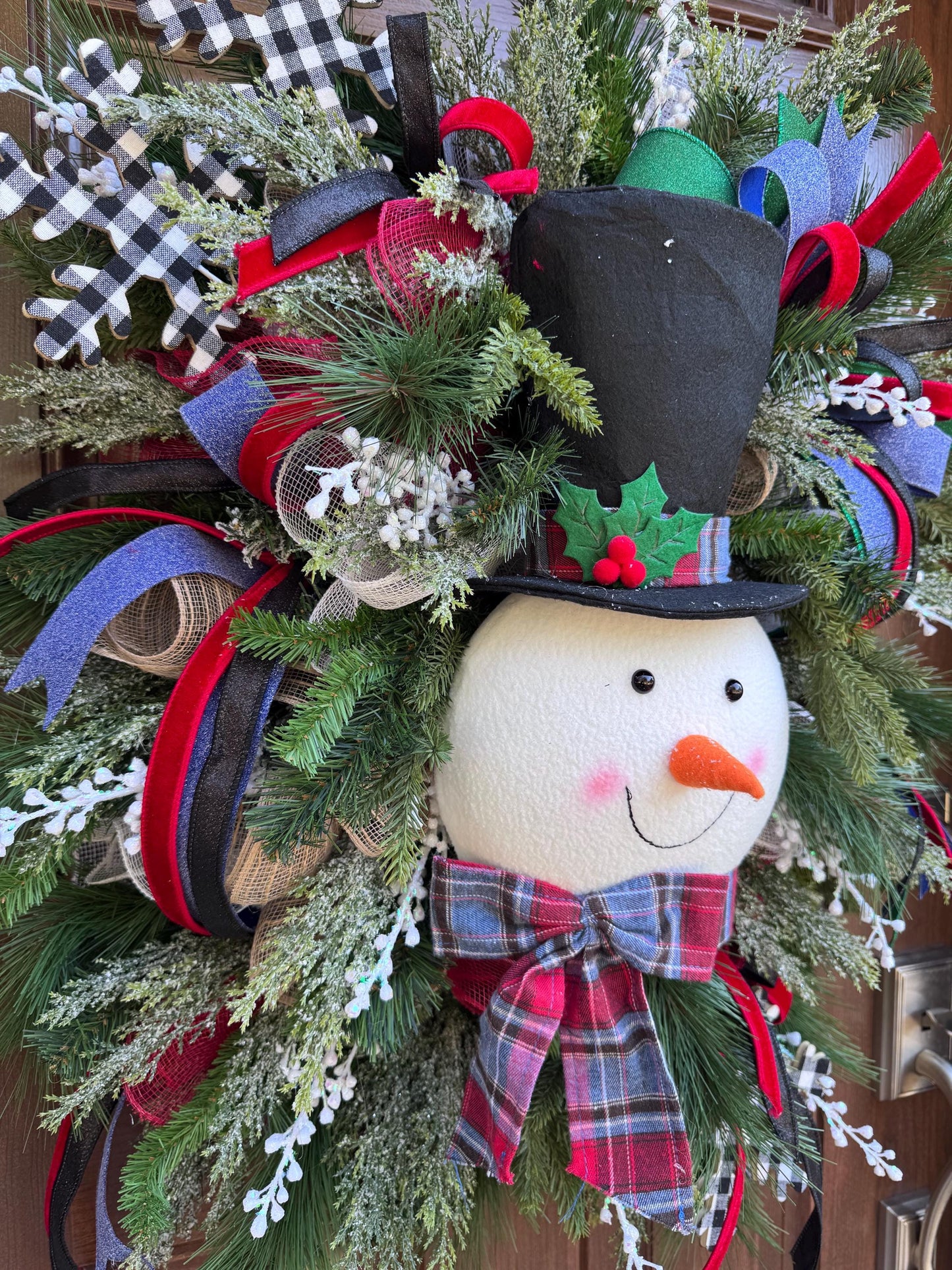 Snowman Christmas Wreath for Front Door, Winter Holiday Wreath with Top Hat, Farmhouse Christmas Decor, Snowman Wreath, Holiday Door Decor