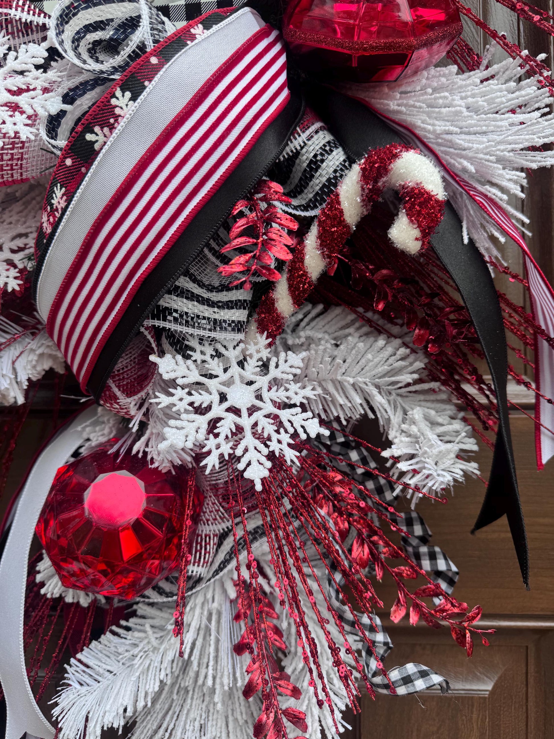 Glam Christmas and Winter Swag Wreath for Front Door, Traditional Luxury Jewel Home Decor for Porch or Indoor Office Holiday Wall Hanger