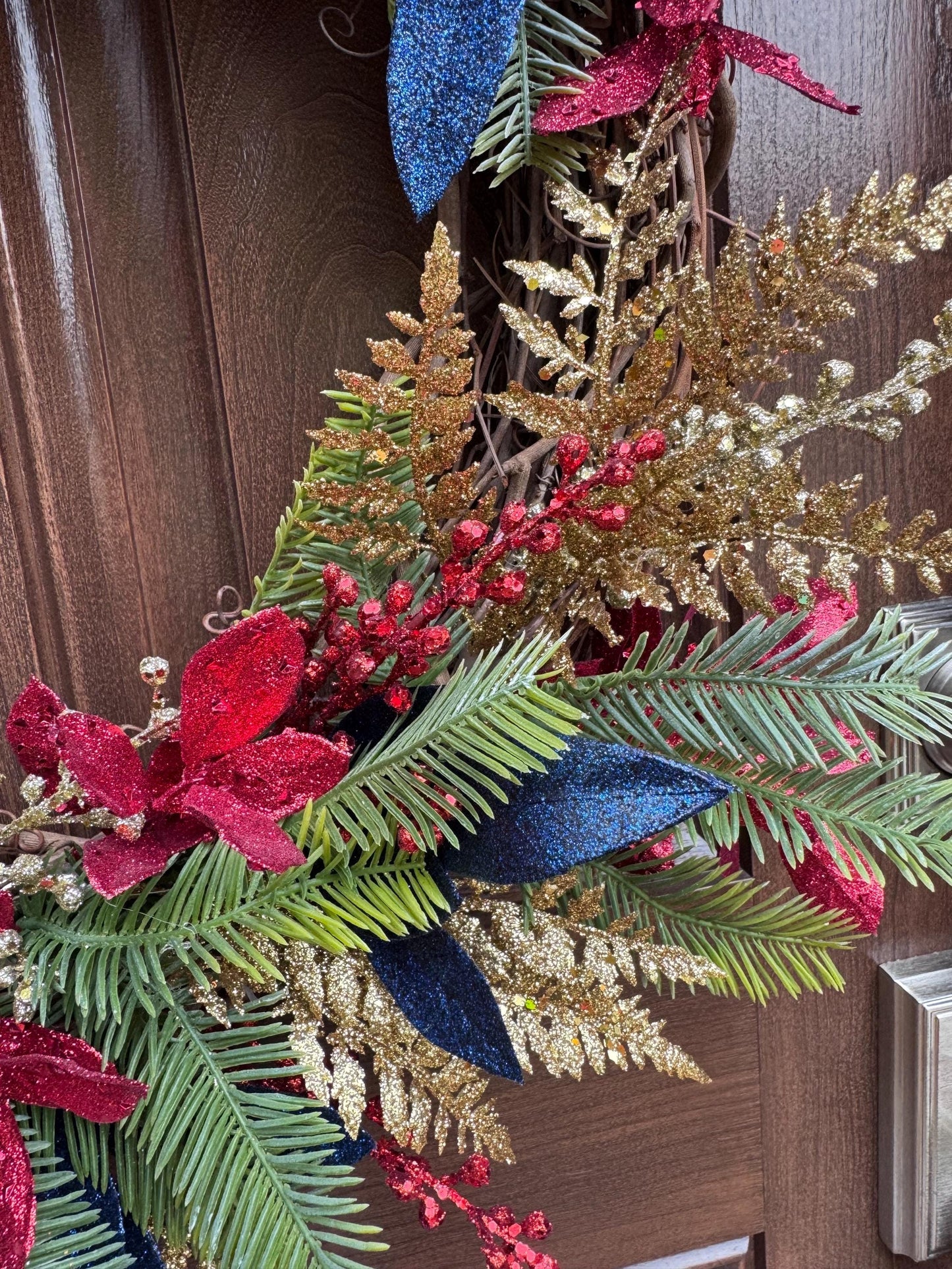 Glam Winter Christmas Wreath for Front Door, Outdoor Porch Seasonal Holiday Hosting Decor, Elegant Holiday Grapevine Wreath for Indoor