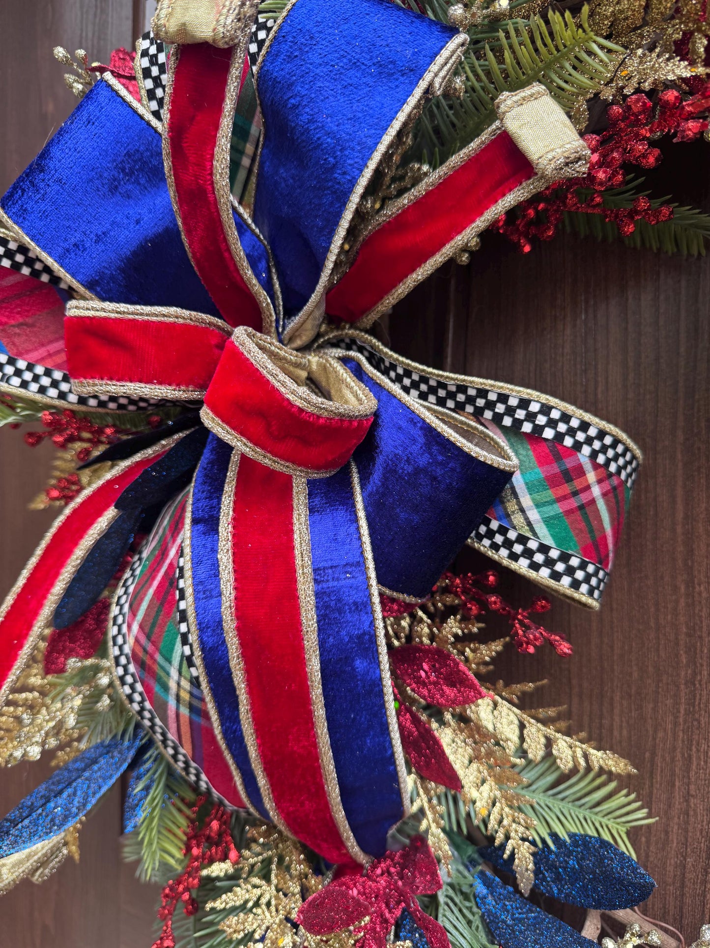 Glam Winter Christmas Wreath for Front Door, Outdoor Porch Seasonal Holiday Hosting Decor, Elegant Holiday Grapevine Wreath for Indoor