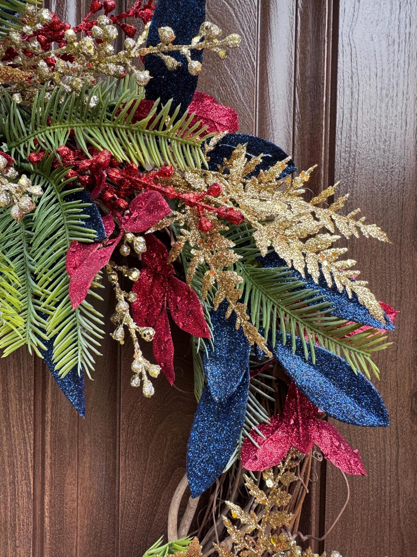 Glam Winter Christmas Wreath for Front Door, Outdoor Porch Seasonal Holiday Hosting Decor, Elegant Holiday Grapevine Wreath for Indoor
