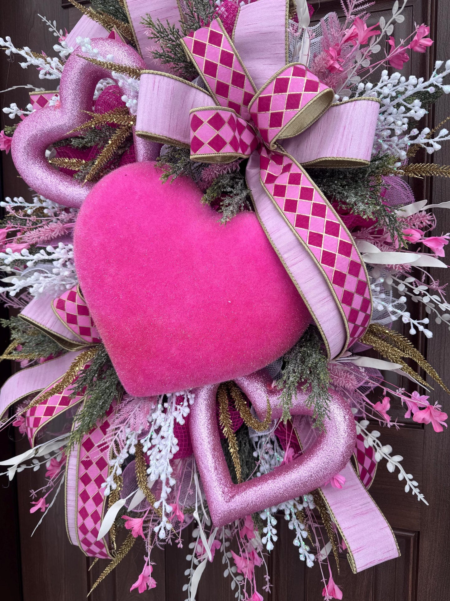 Flocked Pink Heart Wreath, Whimsical Valentine Home Decor for Outdoor Porch or Indoor Office Wall Hanger