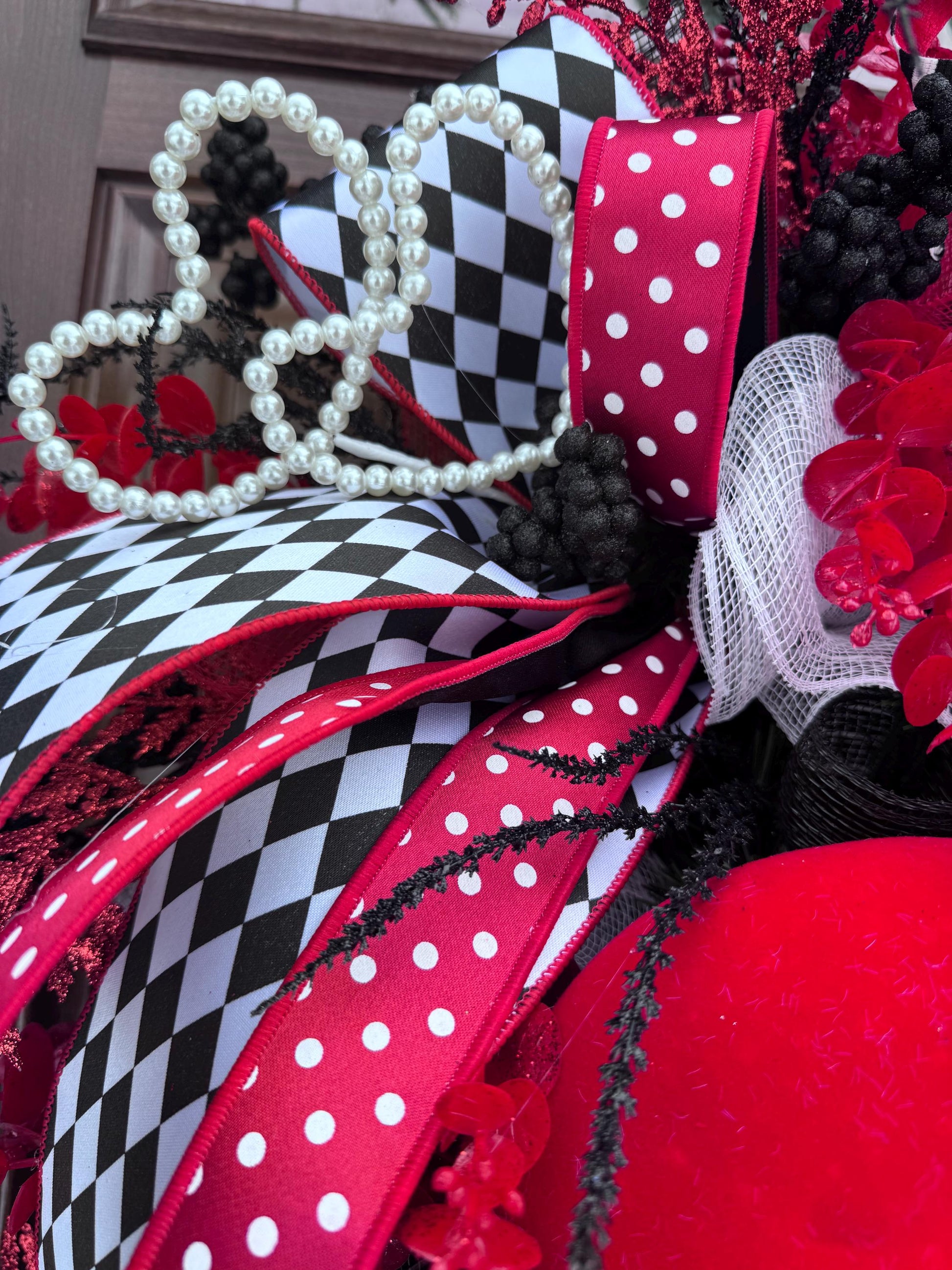 Valentine’s Day Wreath for Front Door, Red Heart Love Decor with Polka Dot Bows, Black and White Check Wreath, Romantic Gift