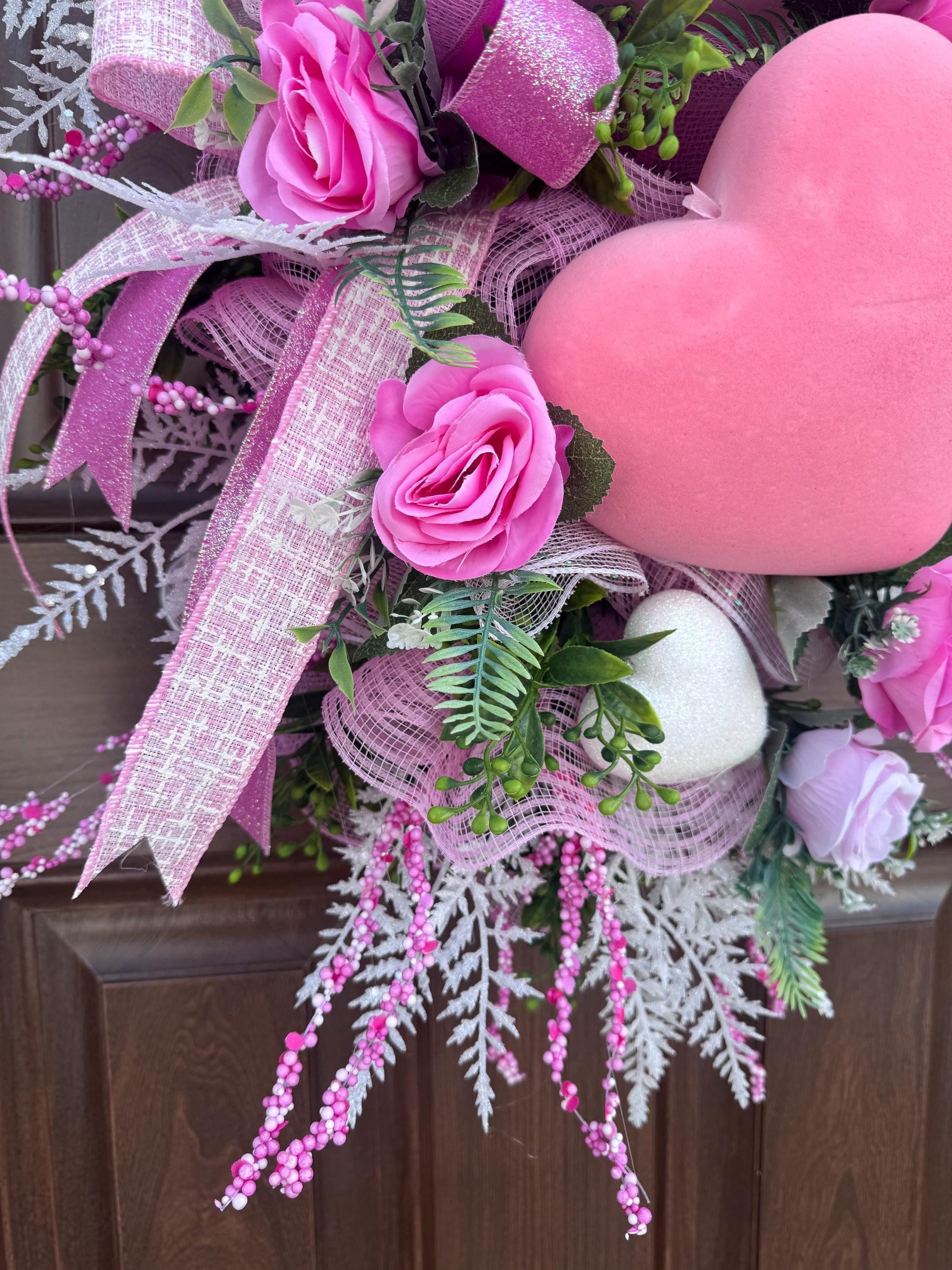 Pink Bear Valentines Day Wreath, Romantic Heart Love Wreath for Outdoor Porch or Indoor Office Wall Hanging, Glam Home Decor