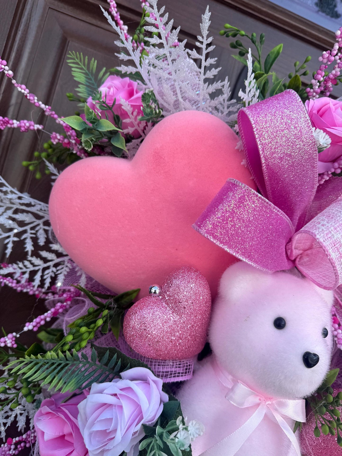 Pink Bear Valentines Day Wreath, Romantic Heart Love Wreath for Outdoor Porch or Indoor Office Wall Hanging, Glam Home Decor