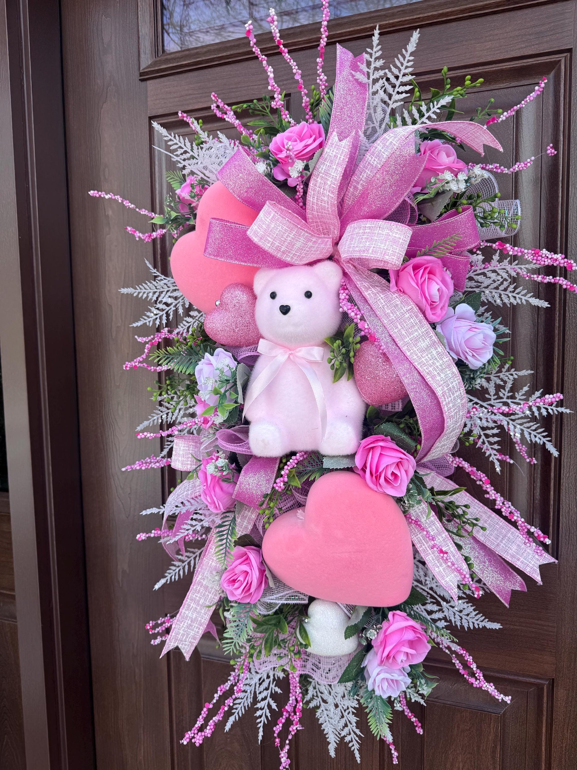 Pink Bear Valentines Day Wreath, Romantic Heart Love Wreath for Outdoor Porch or Indoor Office Wall Hanging, Glam Home Decor