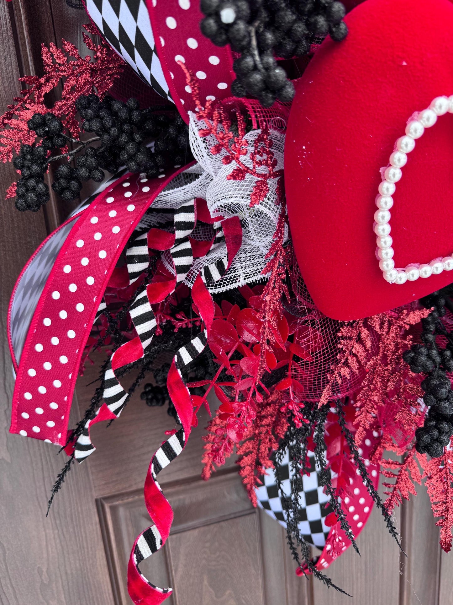 Valentine’s Day Wreath for Front Door, Red Heart Love Decor with Polka Dot Bows, Black and White Check Wreath, Romantic Gift