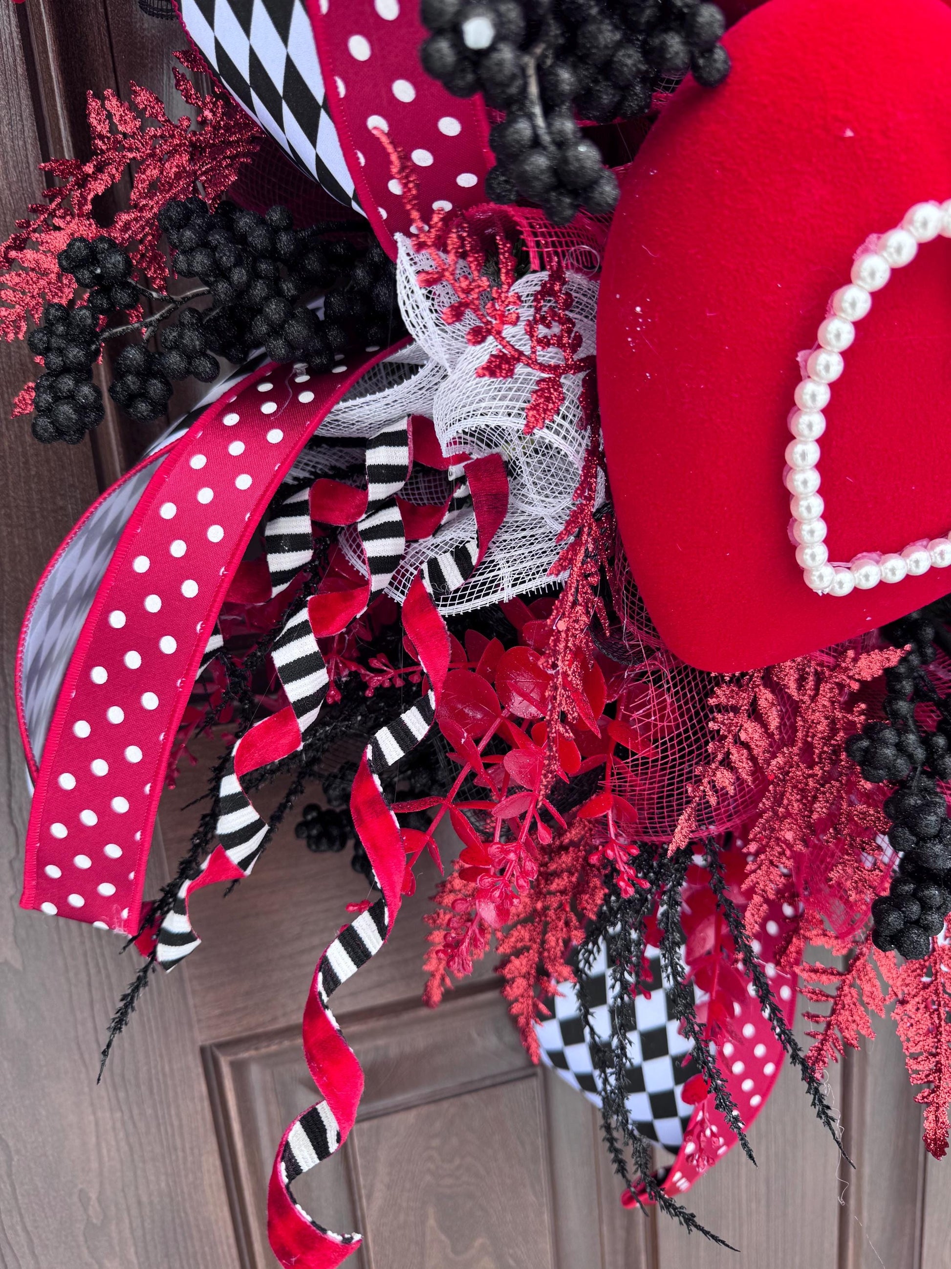 Valentine’s Day Wreath for Front Door, Red Heart Love Decor with Polka Dot Bows, Black and White Check Wreath, Romantic Gift