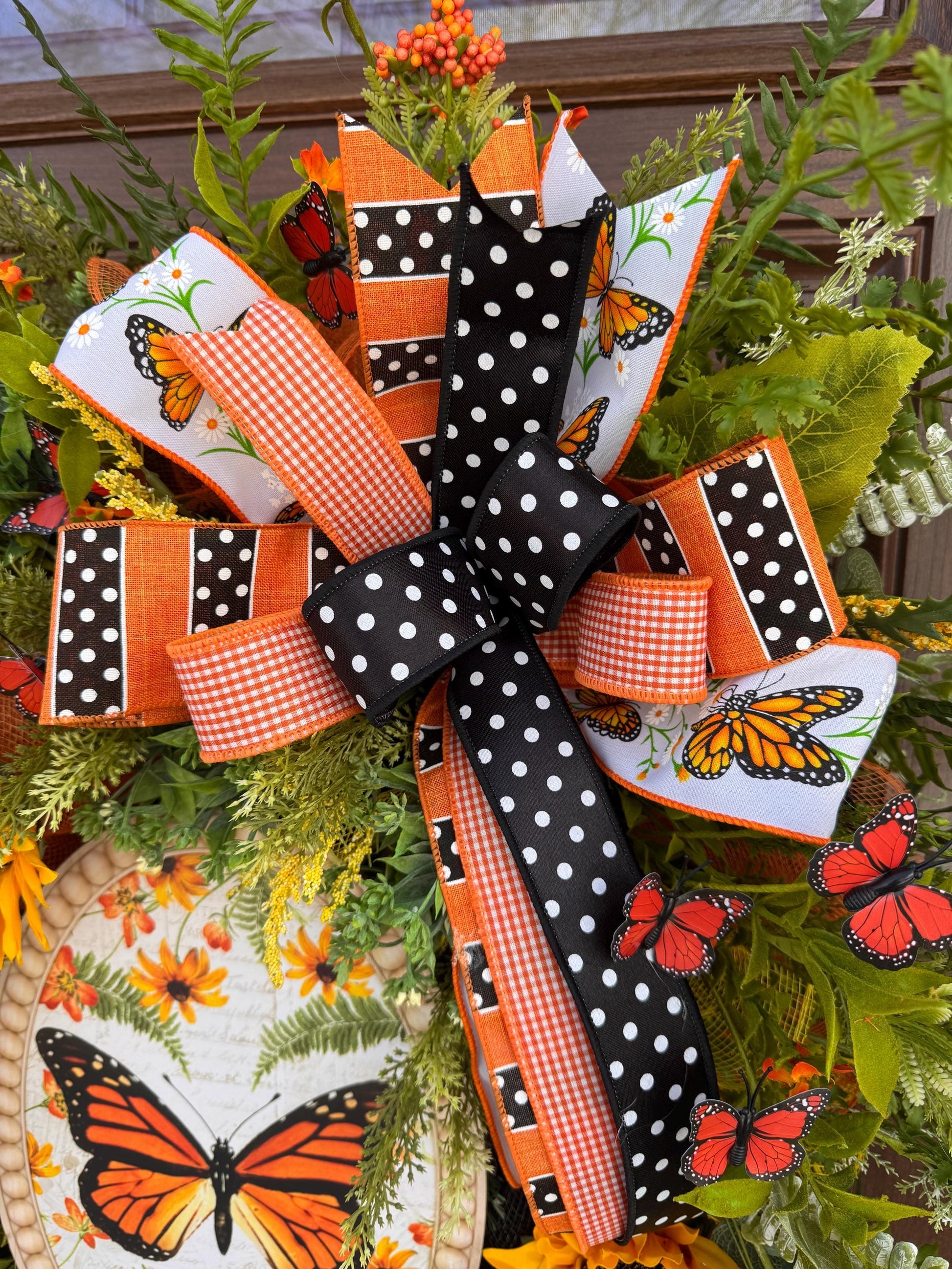 Monarch Butterfly Wreath, Spring Home Decor for Outdoor Porch, Floral Butterfly Decor, Everyday Wreath Birthday Gift for Her Mom