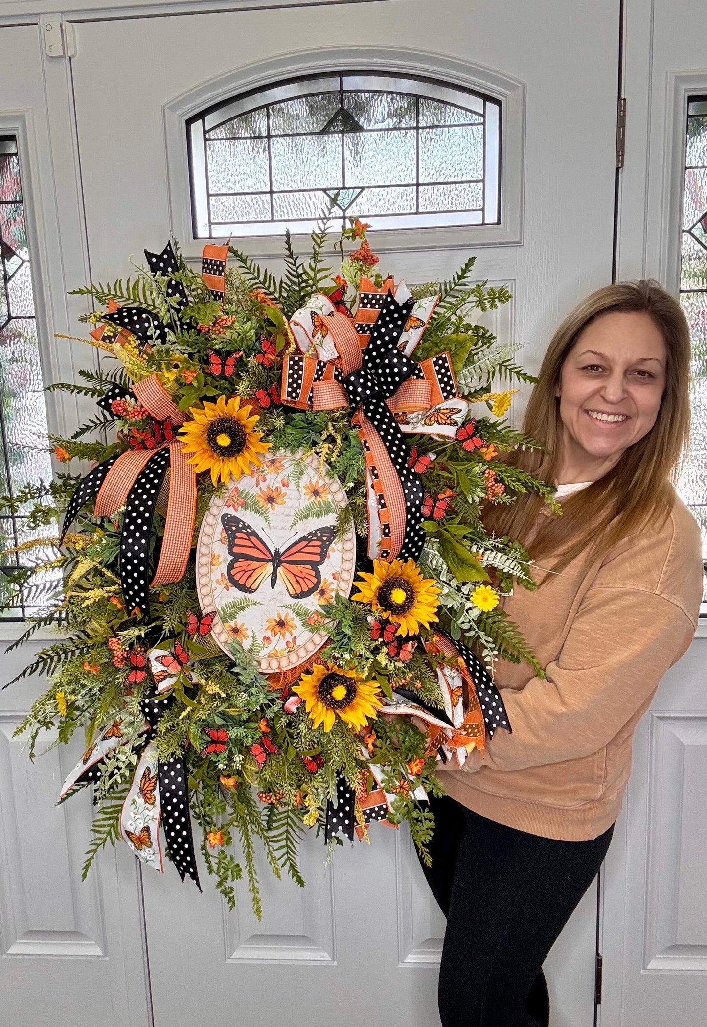 Monarch Butterfly Wreath, Spring Home Decor for Outdoor Porch, Floral Butterfly Decor, Everyday Wreath Birthday Gift for Her Mom