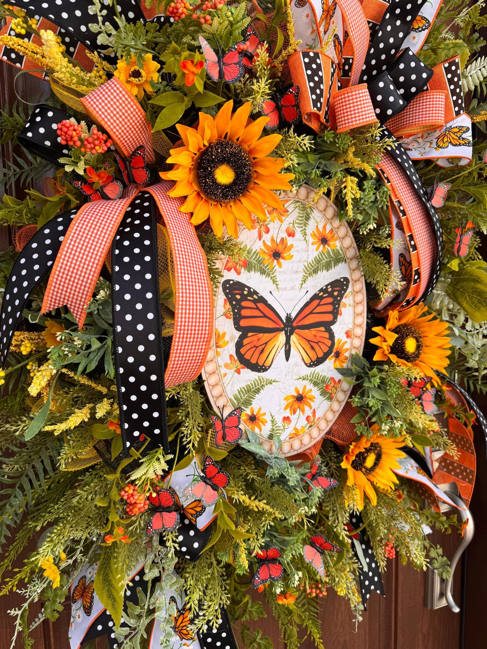 Monarch Butterfly Wreath, Spring Home Decor for Outdoor Porch, Floral Butterfly Decor, Everyday Wreath Birthday Gift for Her Mom