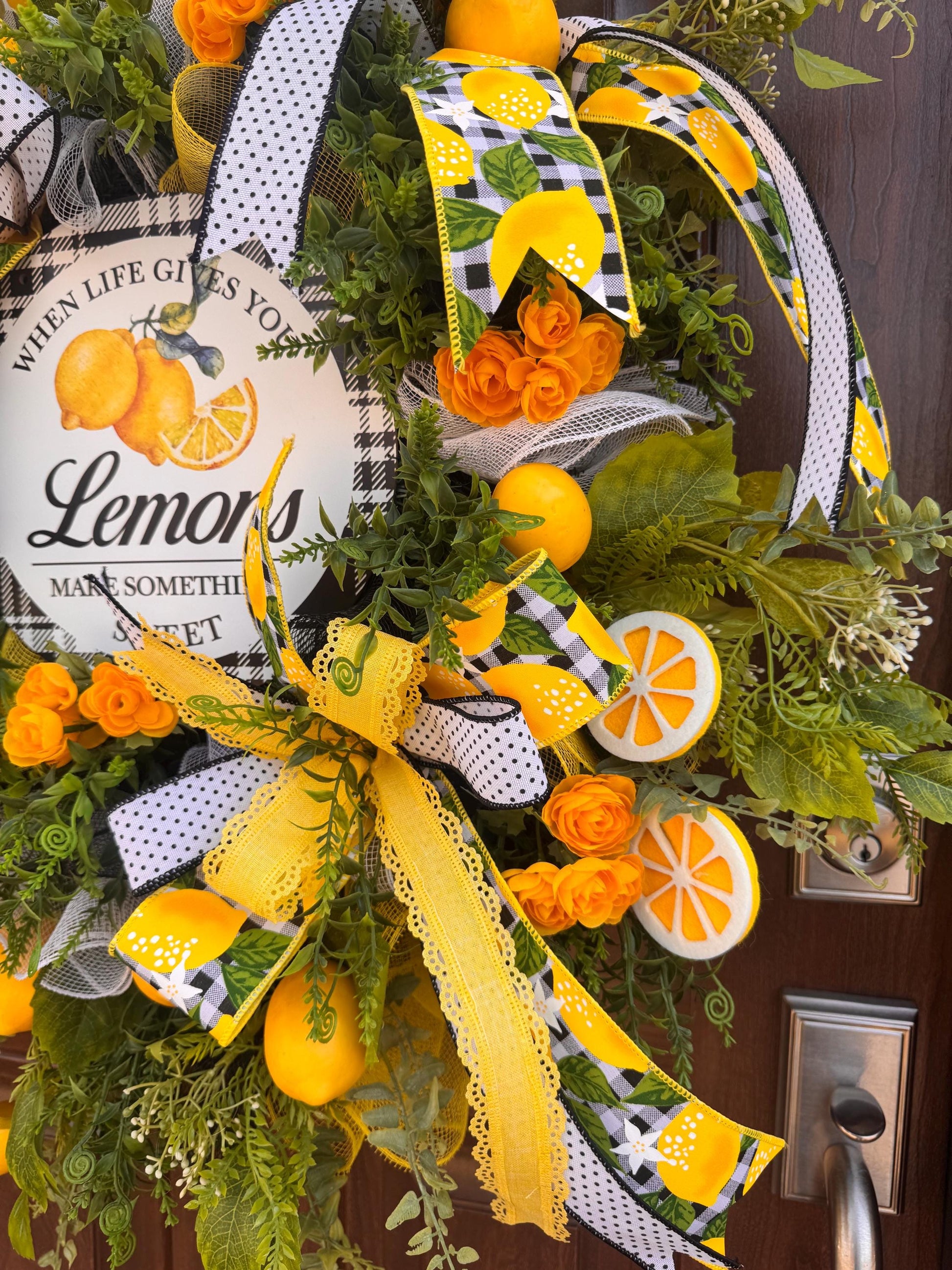 When Life Gives You Lemons Wreath – Lemon Front Door Hanger – Yellow & Black Buffalo Check Wreath – Farmhouse Summer Door Decor