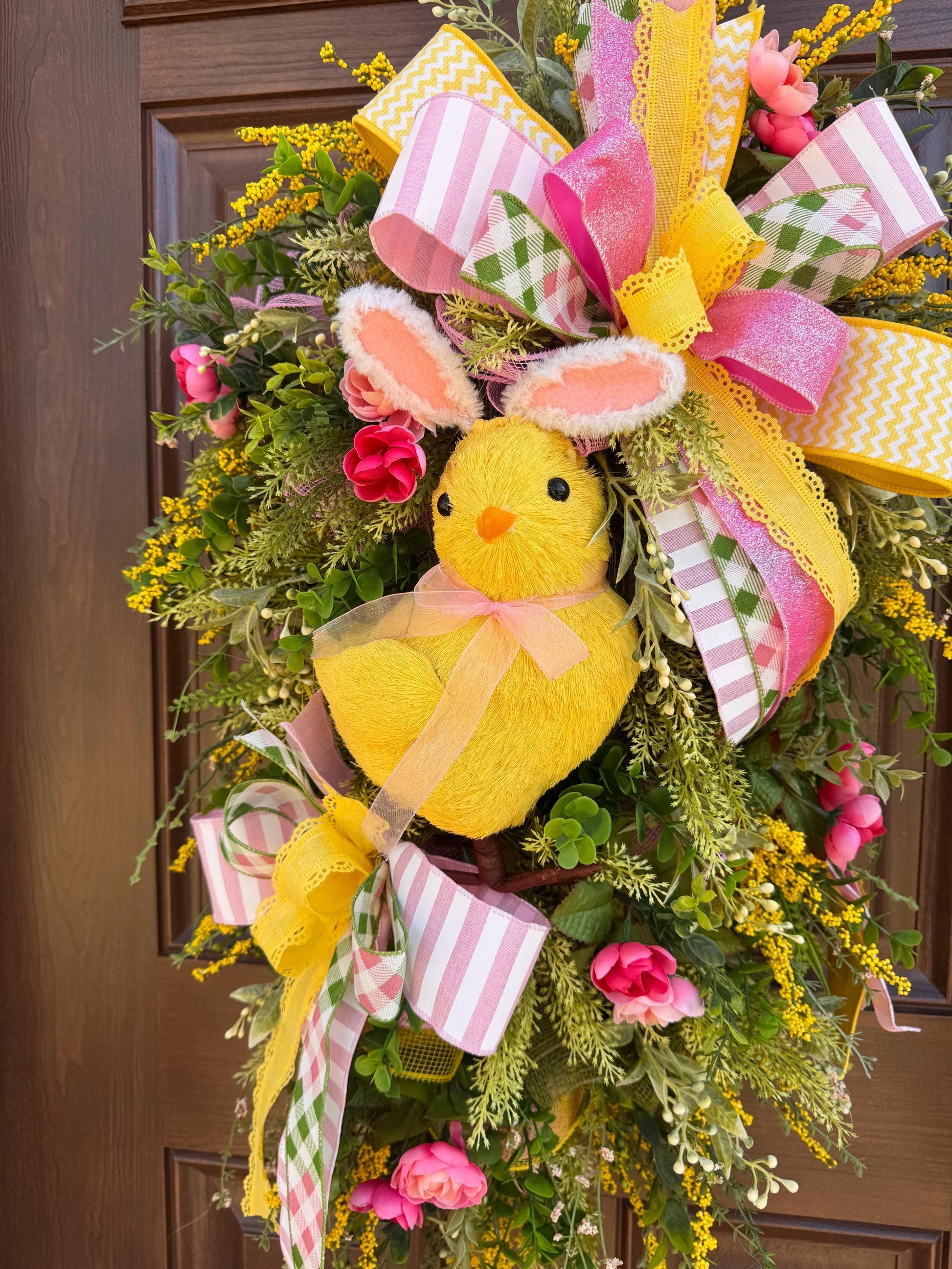 Easter Chick Wreath for Front Door, Spring Home Decor for Outdoor Porch