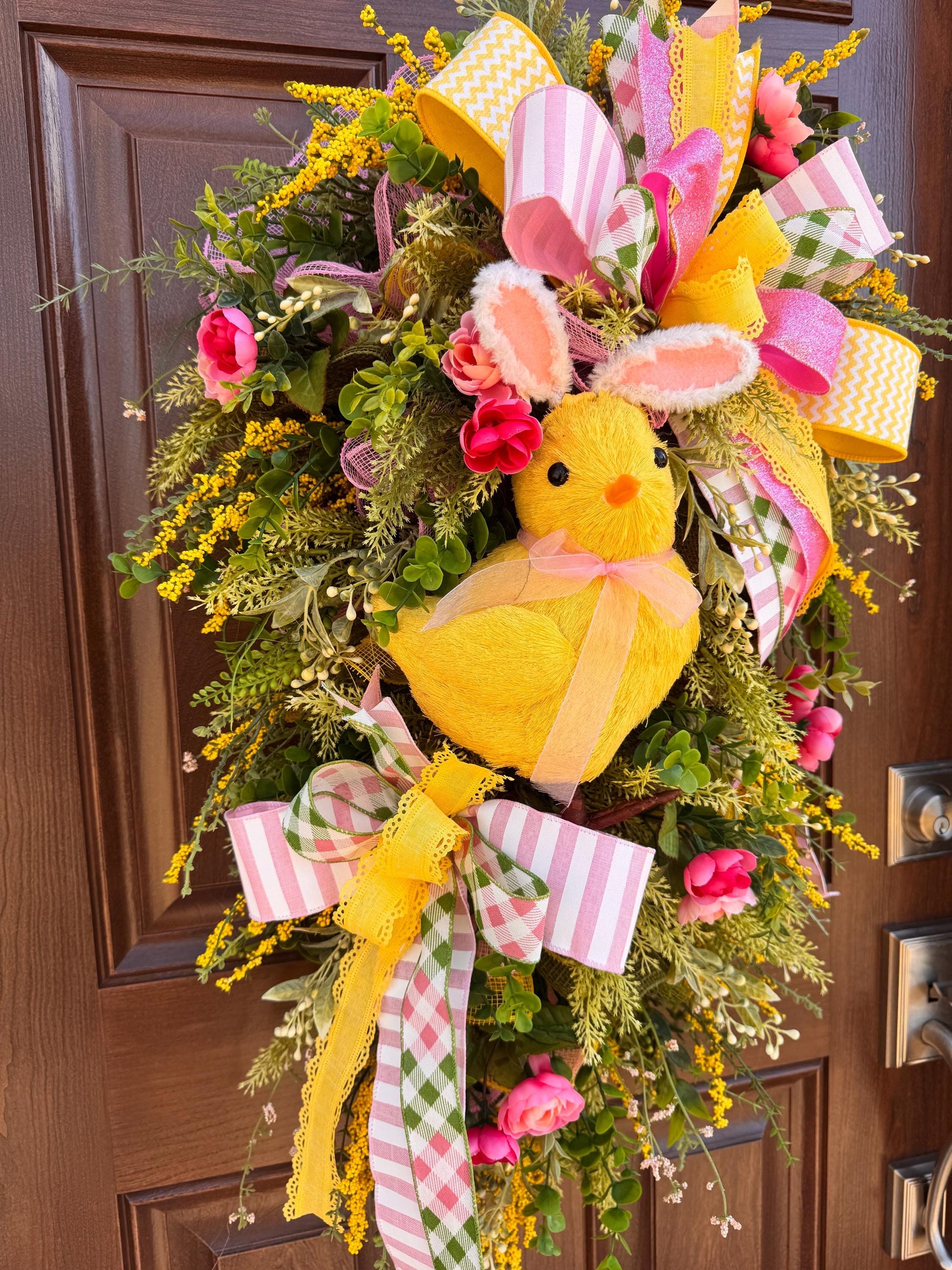 Easter Chick Wreath for Front Door, Spring Home Decor for Outdoor Porch