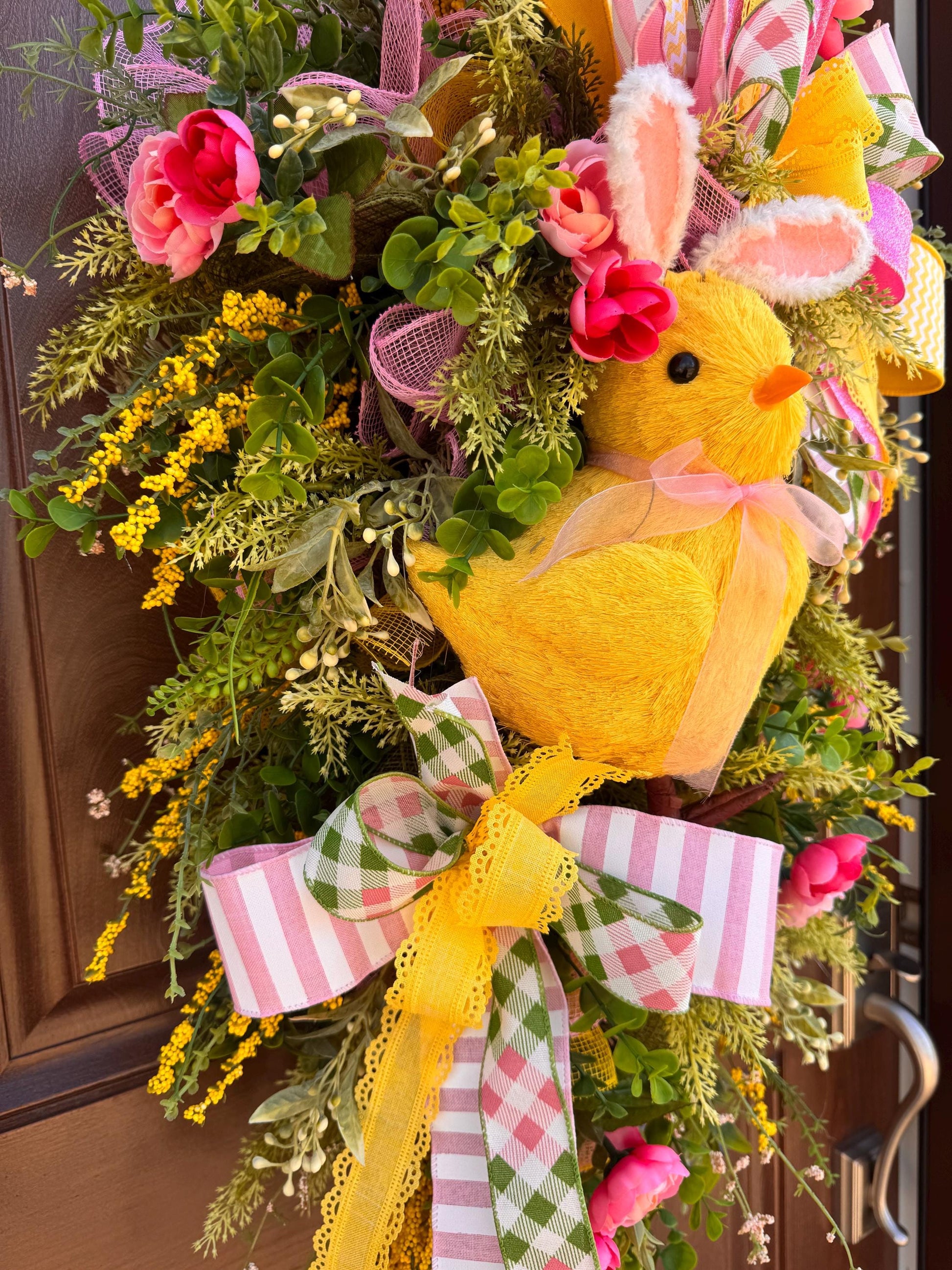 Easter Chick Wreath for Front Door, Spring Home Decor for Outdoor Porch