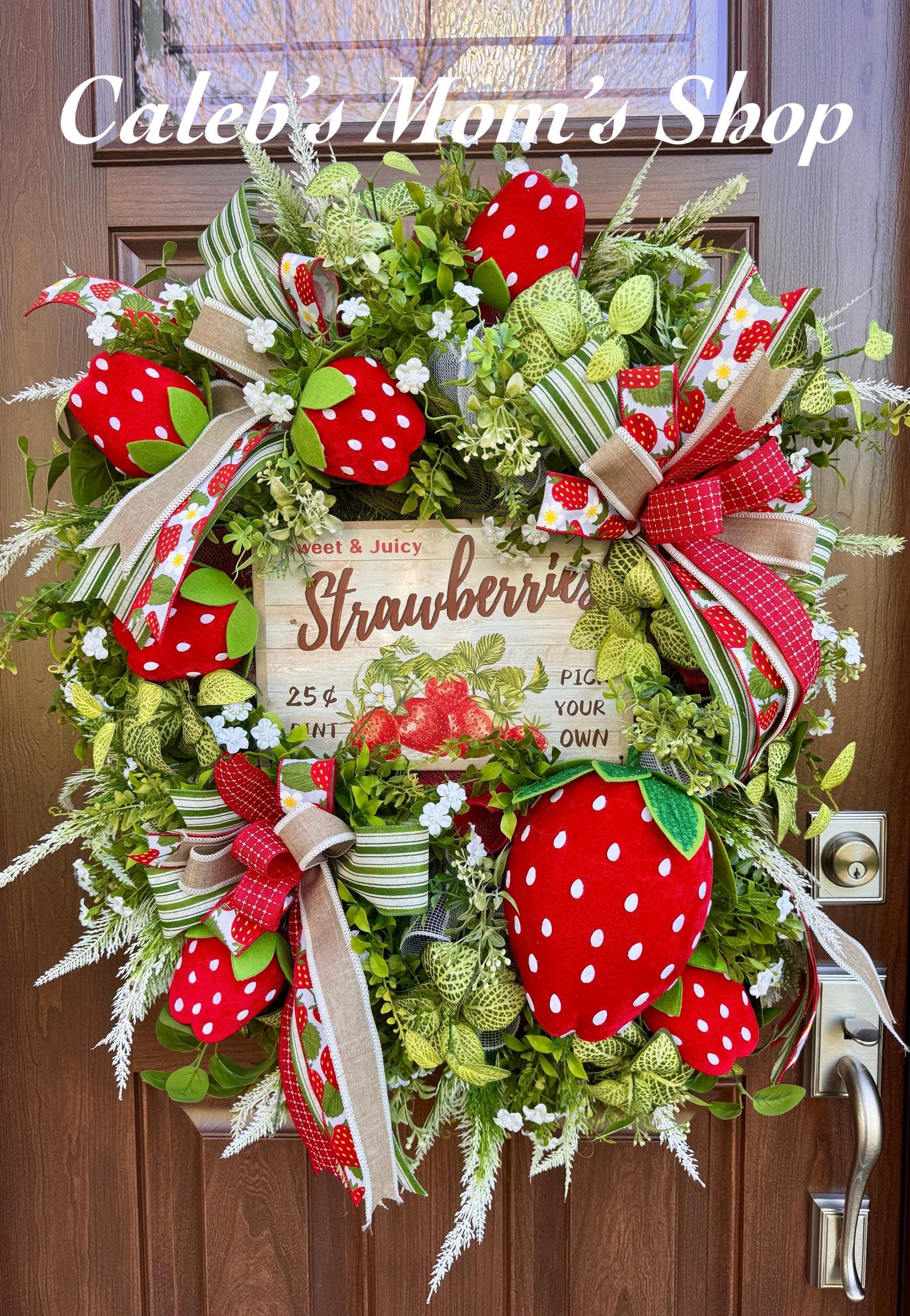 Strawberry Wreath for Front Door, Summer Fruit Wreath, Farmhouse Strawberry Decor, Sweet Juicy Berries Wreath, Handmade Door Hanger