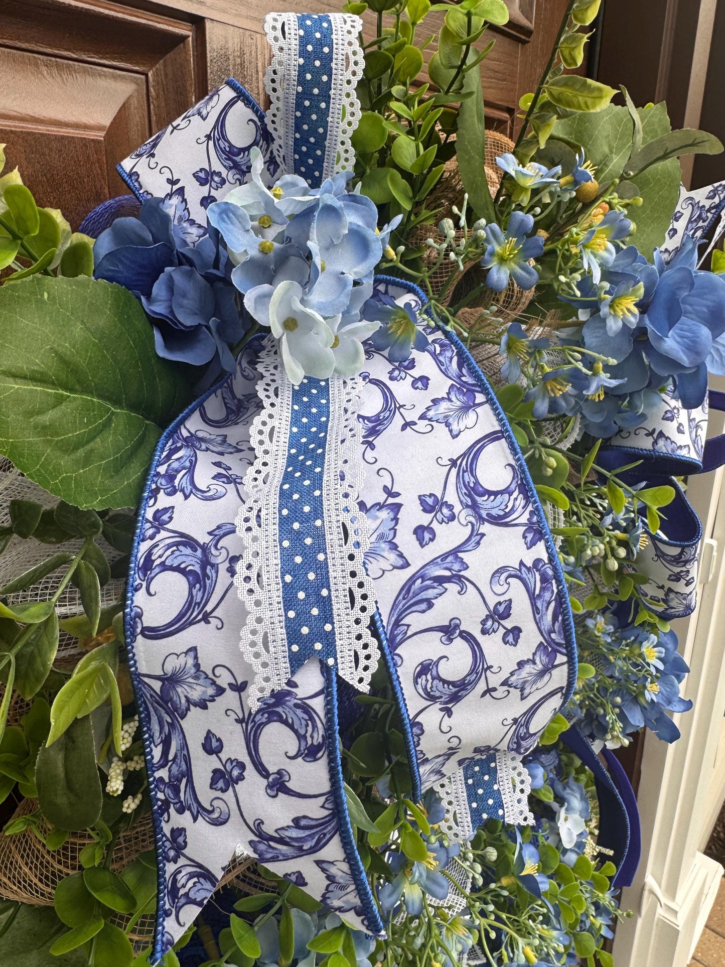 Blue Hydrangea Wreath, Welcome Door Wreath, Blue & White Front Door Decor, Spring Summer Wreath, Farmhouse Porch Decoration